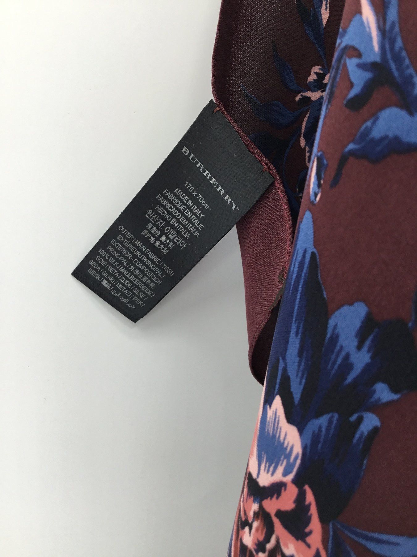 Burberry Silk stole Burberry Size ONE SIZE - 14 Thumbnail