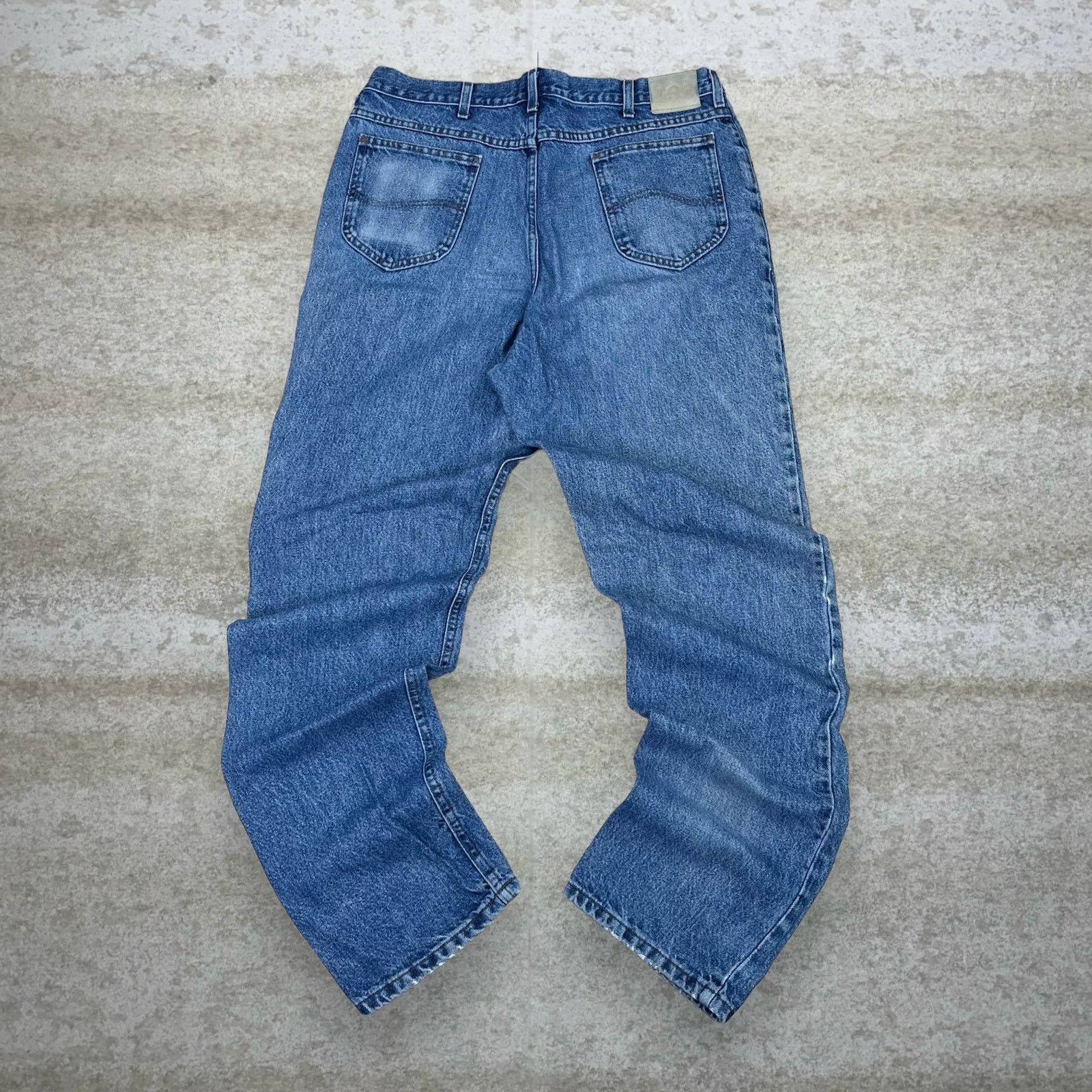 Lee Vintage 90s Lee MR Jeans 36x34 Baggy Wide Leg Medium Wash Size US 36 / EU 52 - 1 Thumbnail