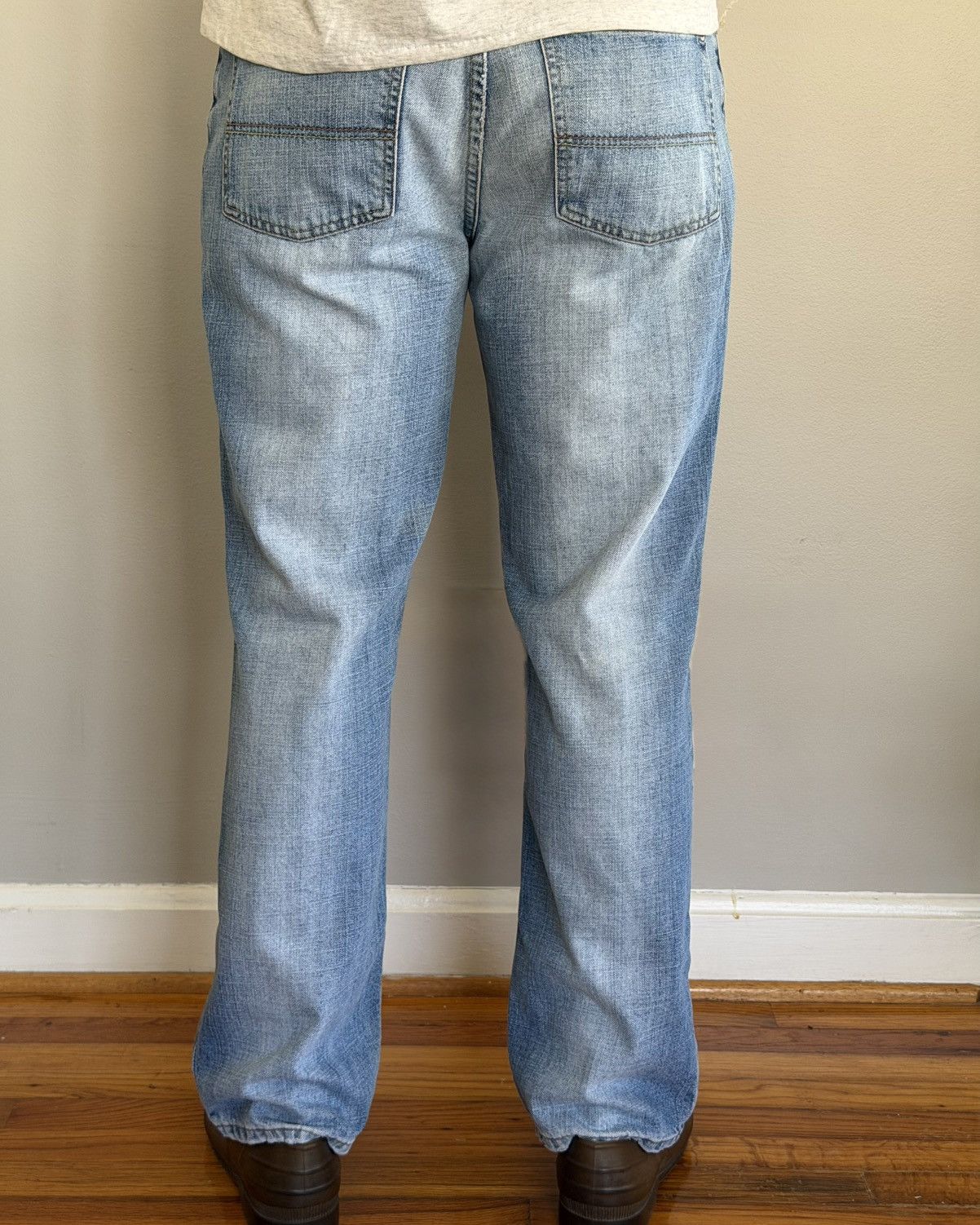 Tommy Hilfiger Vintage Light-Wash Tommy Hilfiger Relaxed Jean Denim Size US 32 / EU 48 - 3 Thumbnail