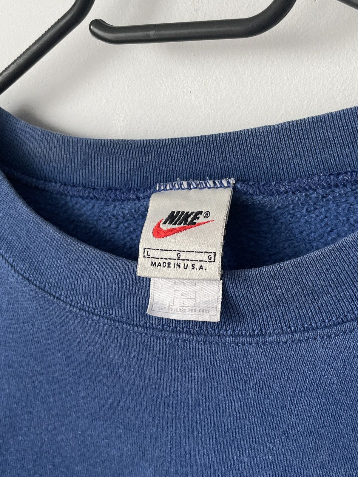 Nike × Vintage Vintage Nike Crewneck Sweatshirt Small Logo Size US L / EU 52-54 / 3 - 3 Thumbnail