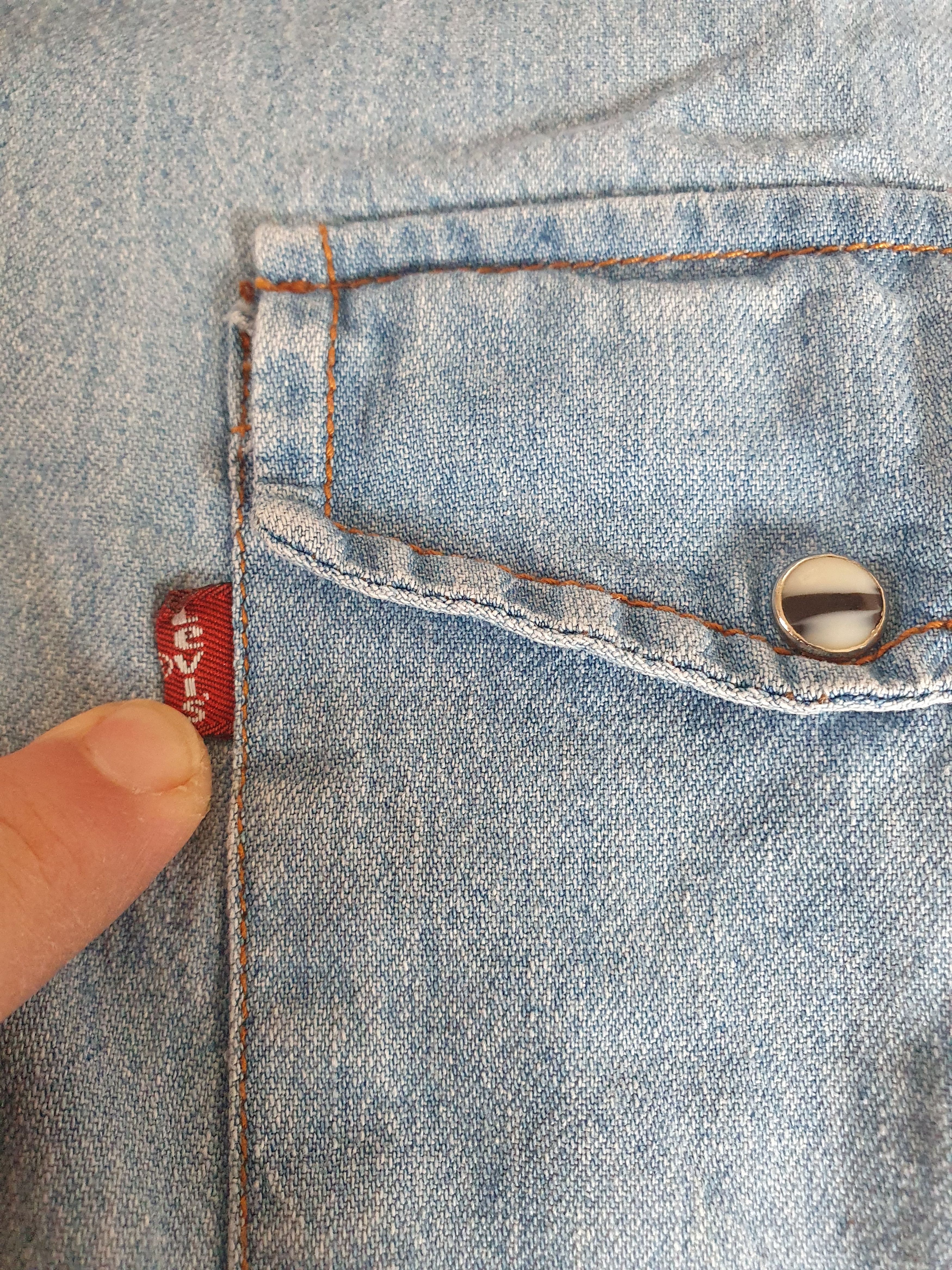 Levi's × Vintage Levis Vtg Made in USA 70505 0217 Pearl Snap Denim shirt sz M Size US M / EU 48-50 / 2 - 6 Thumbnail