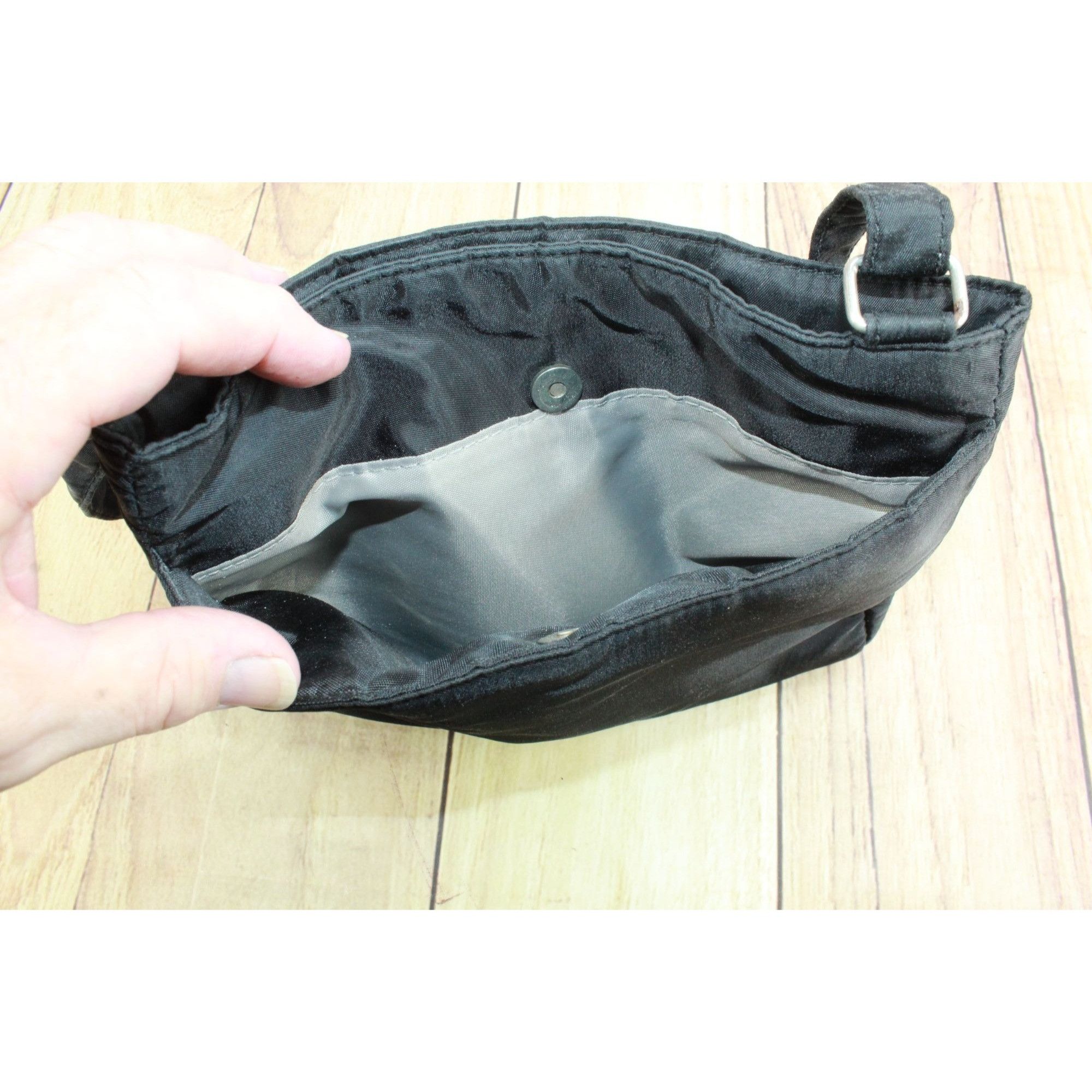 Other Travelon Classic Anti-Theft Hobo Shoulder Bag Black Size ONE SIZE - 7 Thumbnail