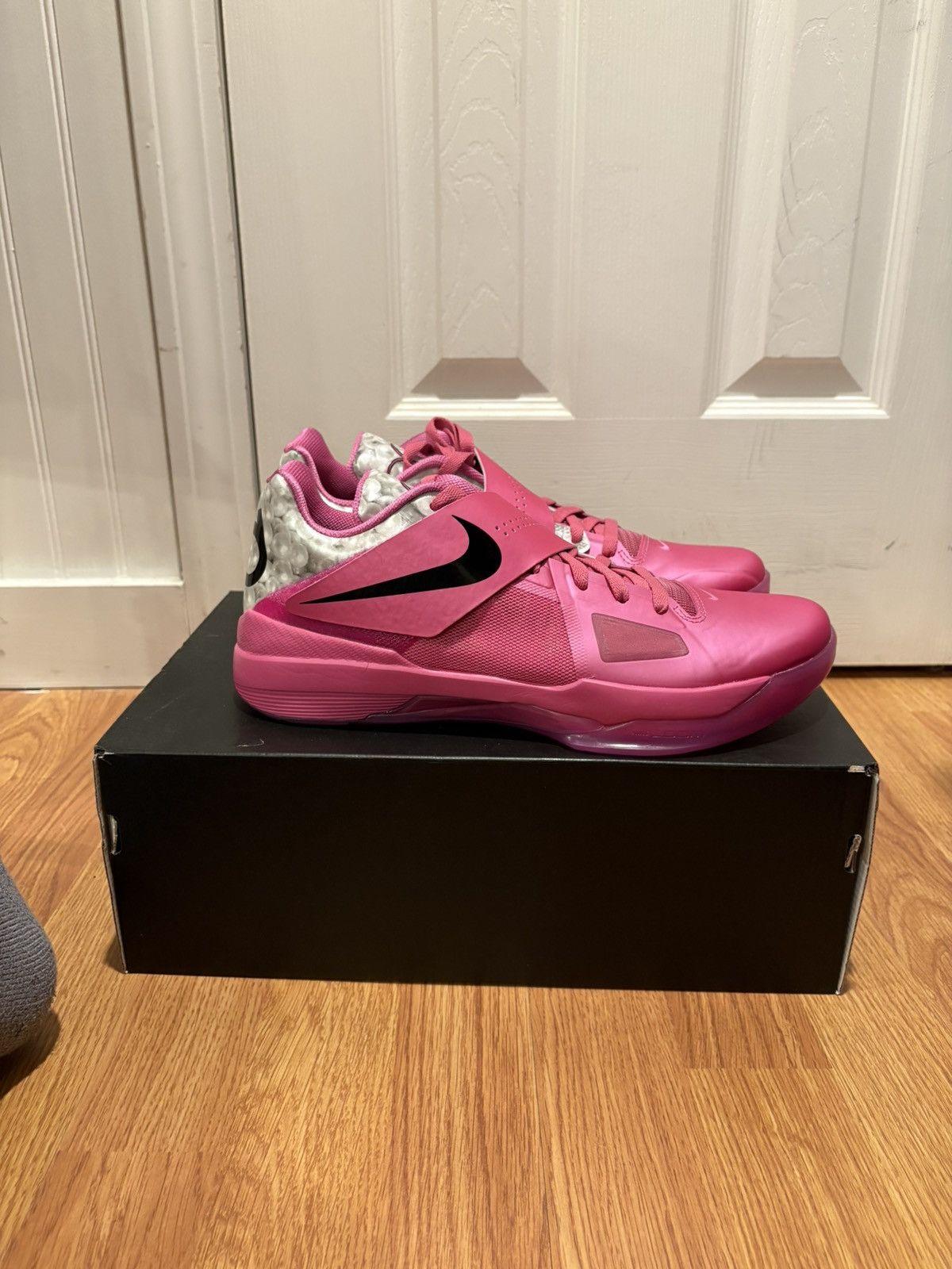 Nike Nike and IV Pink Aunt Pearl Size US 10.5 / EU 43-44 - 1 Thumbnail