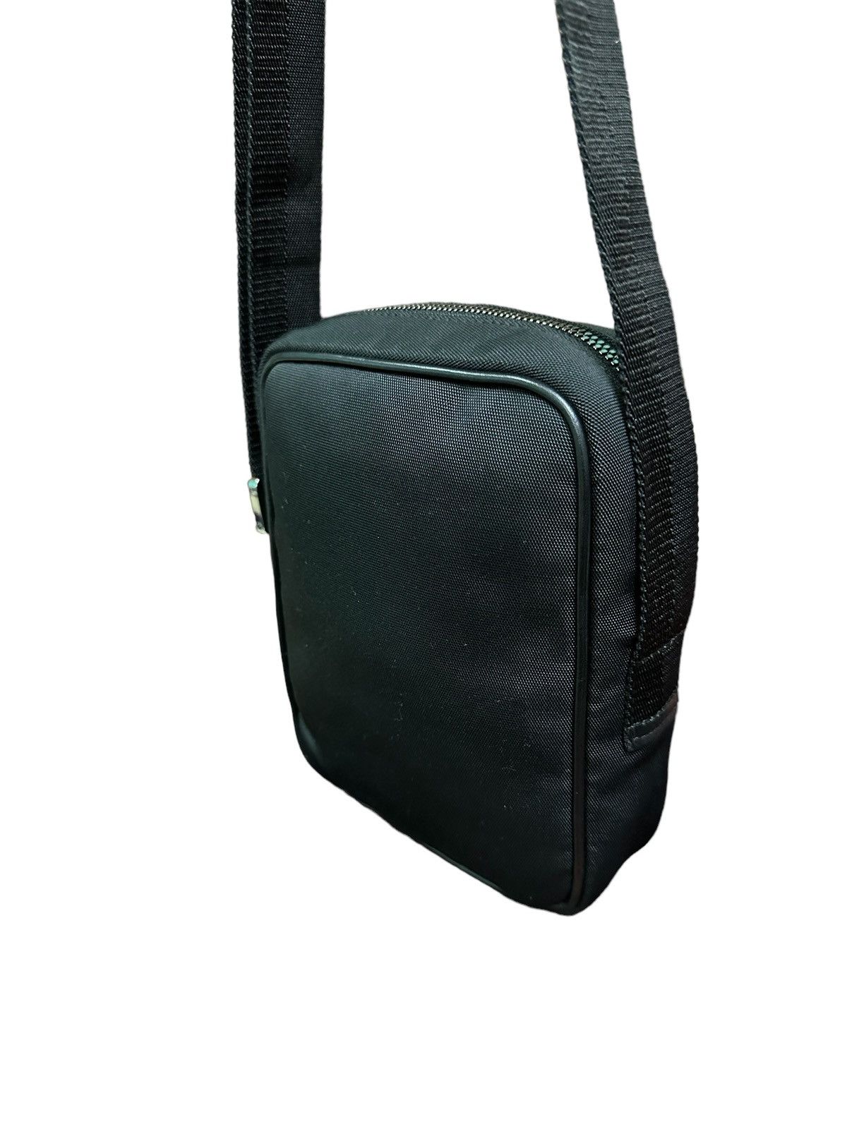 Gucci AUTHENTIC GUCCI SMALL BLACK CANVAS CROSSBODY BAG Size ONE SIZE - 9 Thumbnail