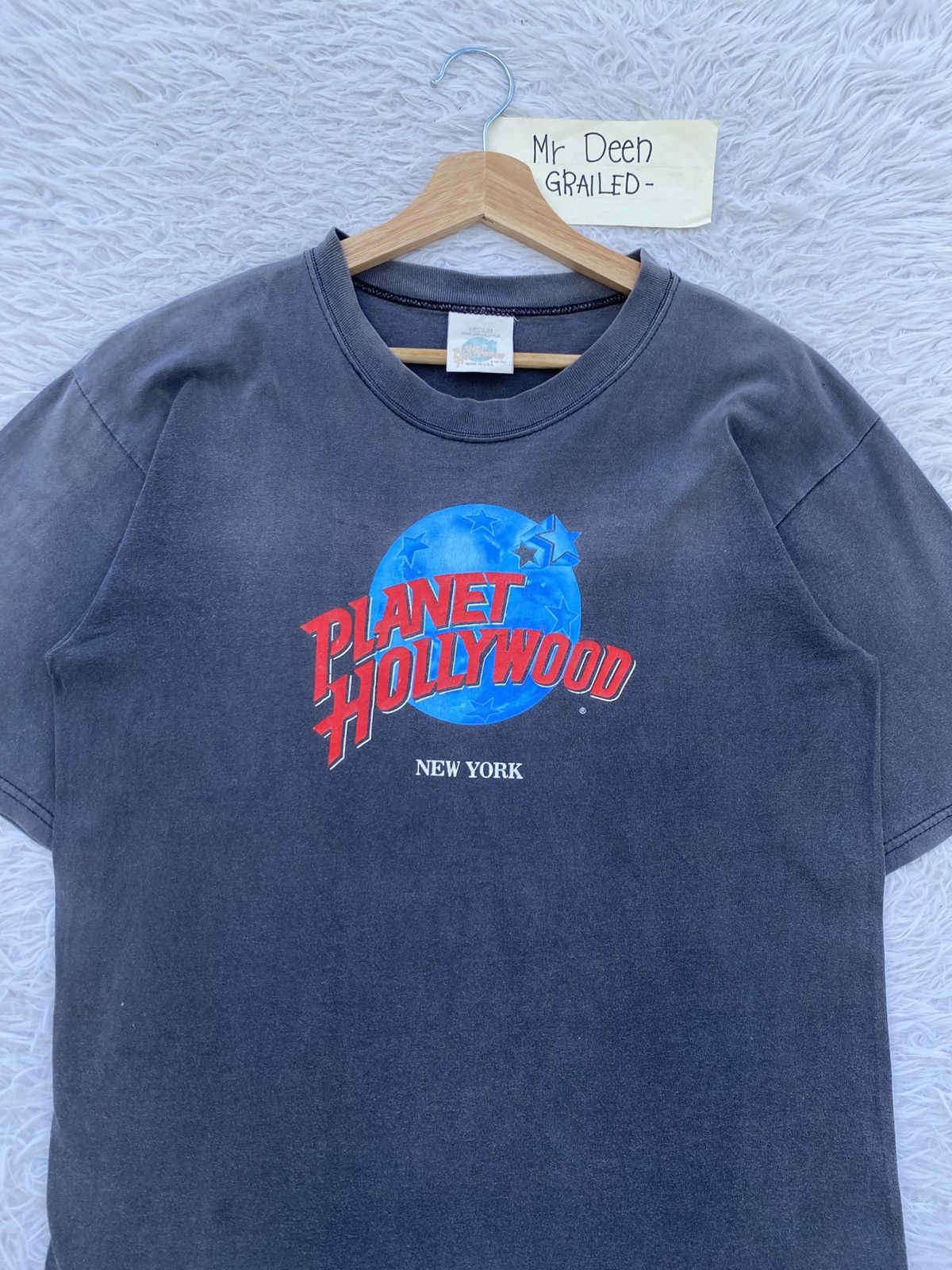 Planet Hollywood Rare Vintage 1991 Planet Hollywood New York Tshirt Size US M / EU 48-50 / 2 - 1 Thumbnail