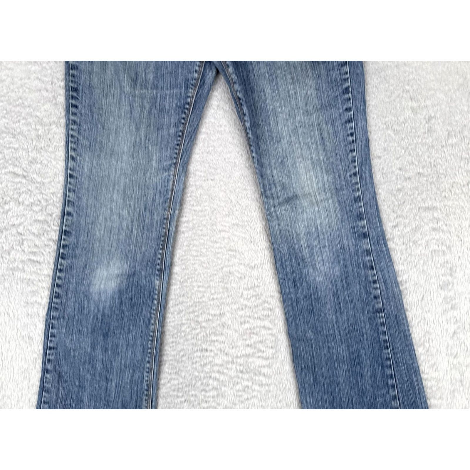Levi's Levi's 515 Bootcut Jeans Womens 6 Blue Medium Wash Mid Rise Stretch Denim 28x32 Regular Jeans Women's 515 Boot Cut Blue Medium Wash 28x32 Mens? Size 28" / US 6 / IT 42 - 3 Thumbnail