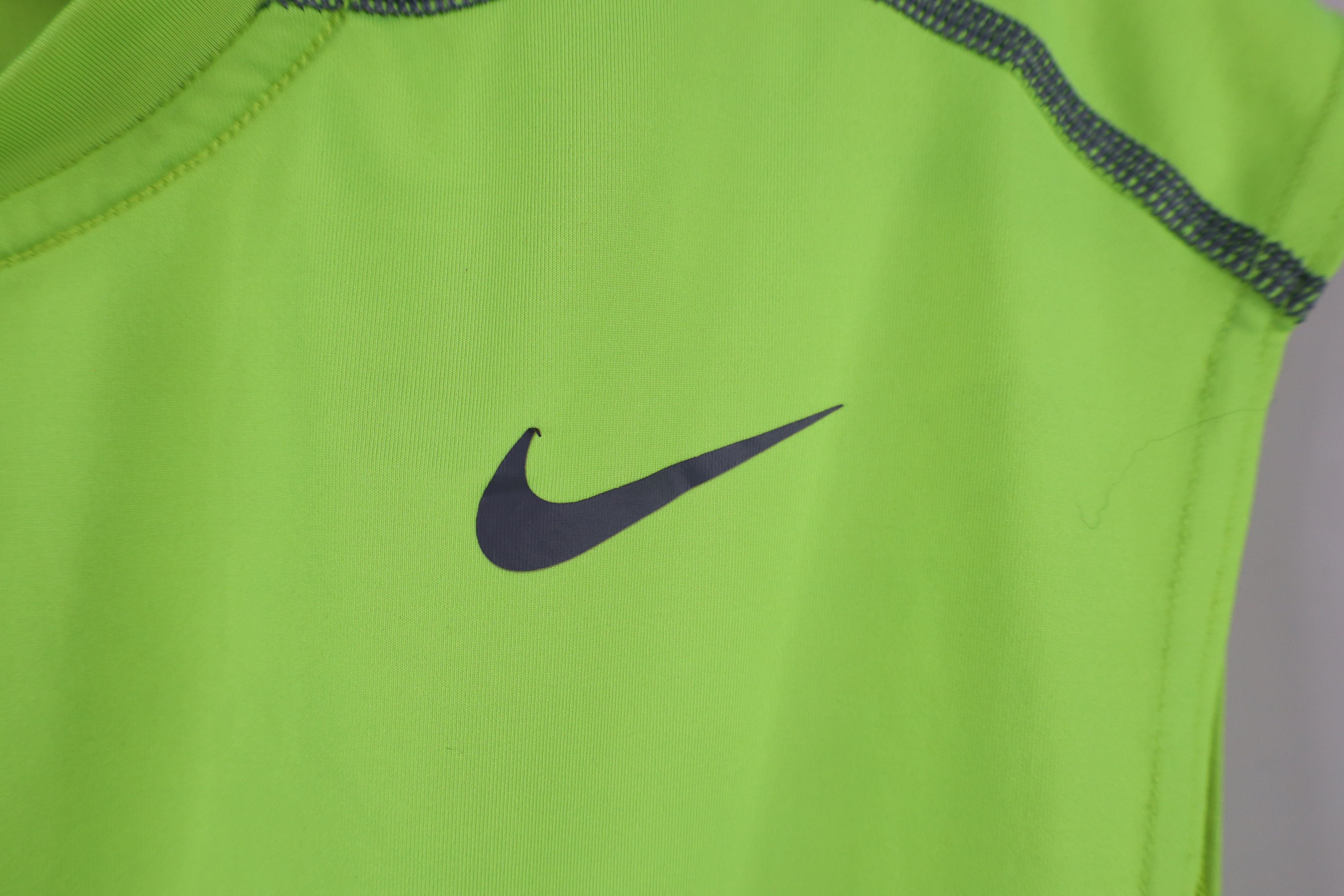 Nike × Vintage Nike Pro Combat Sleeveless Muscle Training T-Shirt Volt Size US XXL / EU 58 / 5 - 6 Thumbnail