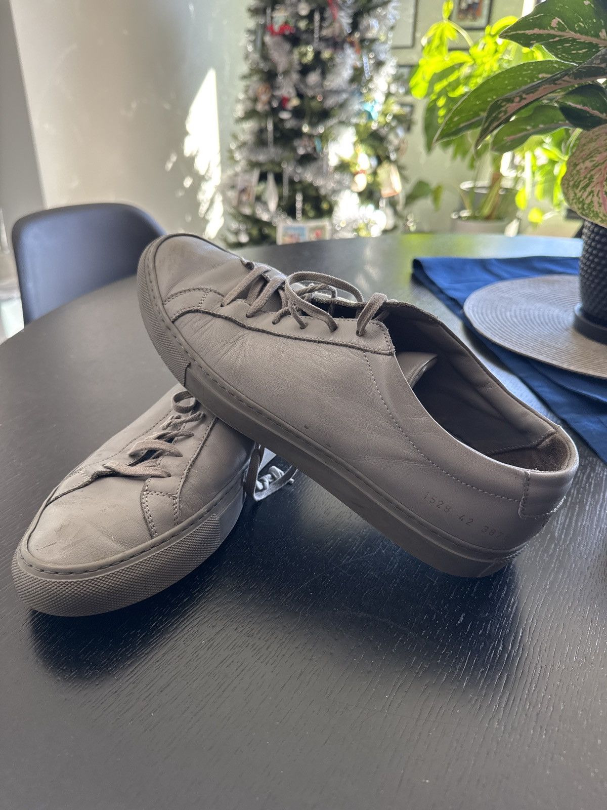 Common Projects Grey Common Project Achilles Used 42 Size US 9 / EU 42 - 2 Thumbnail