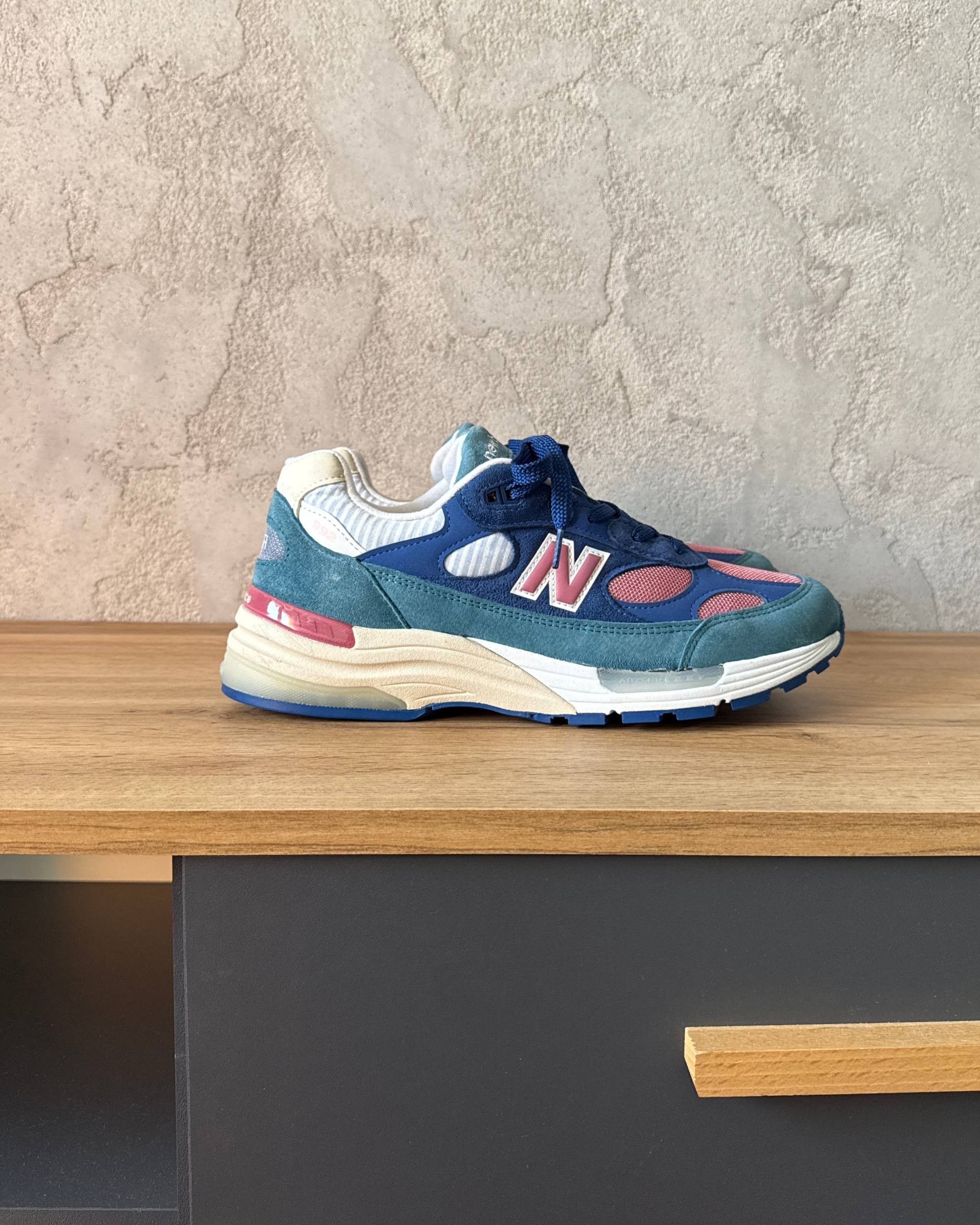 New Balance New Balance 992 ''Blue Teal Rose'' | Grailed