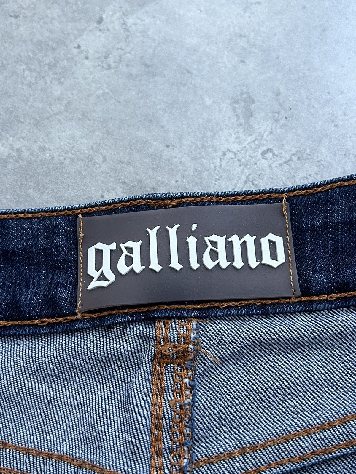 John Galliano × Vintage Galliano flared washed jeans Y2K vintage Size 28" / US 6 / IT 42 - 11 Thumbnail