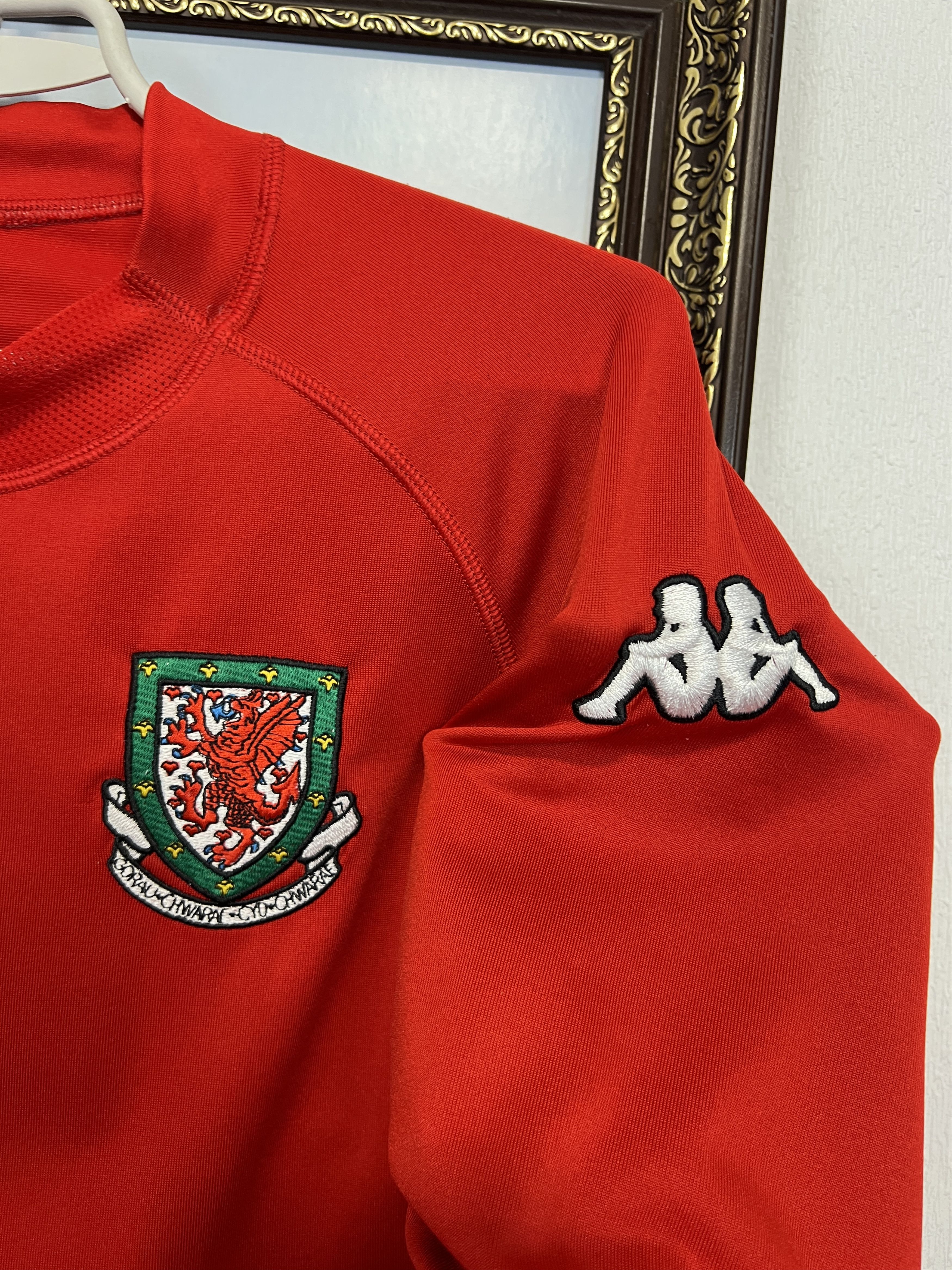Kappa Wales Home football shirt 2002 Soccer Red Jersey Trikot Rare Size US M / EU 48-50 / 2 - 4 Thumbnail