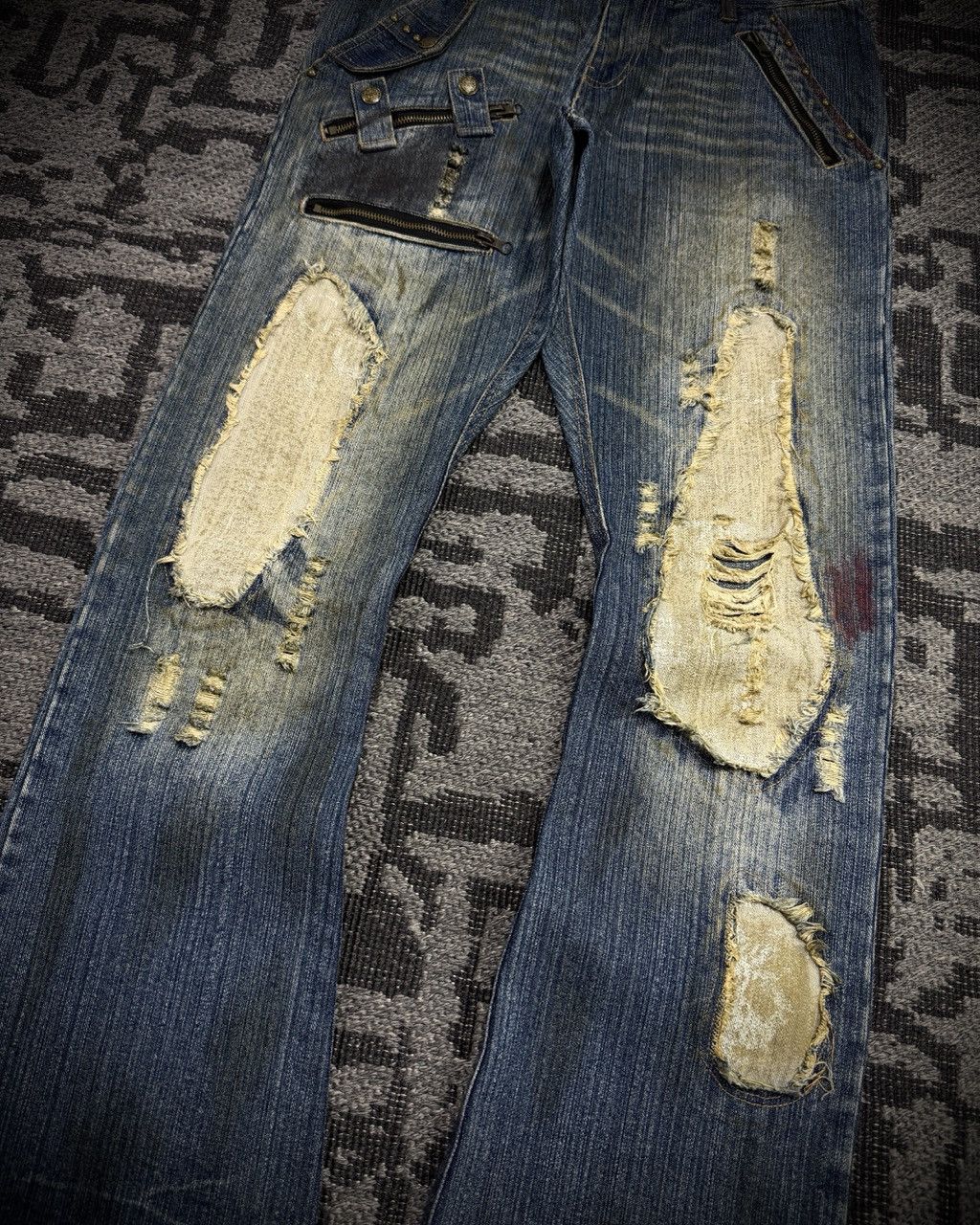In The Attic In The Attic Dirty Distressed Multi-Zip Bootcut Denim Size US 33 - 4 Thumbnail
