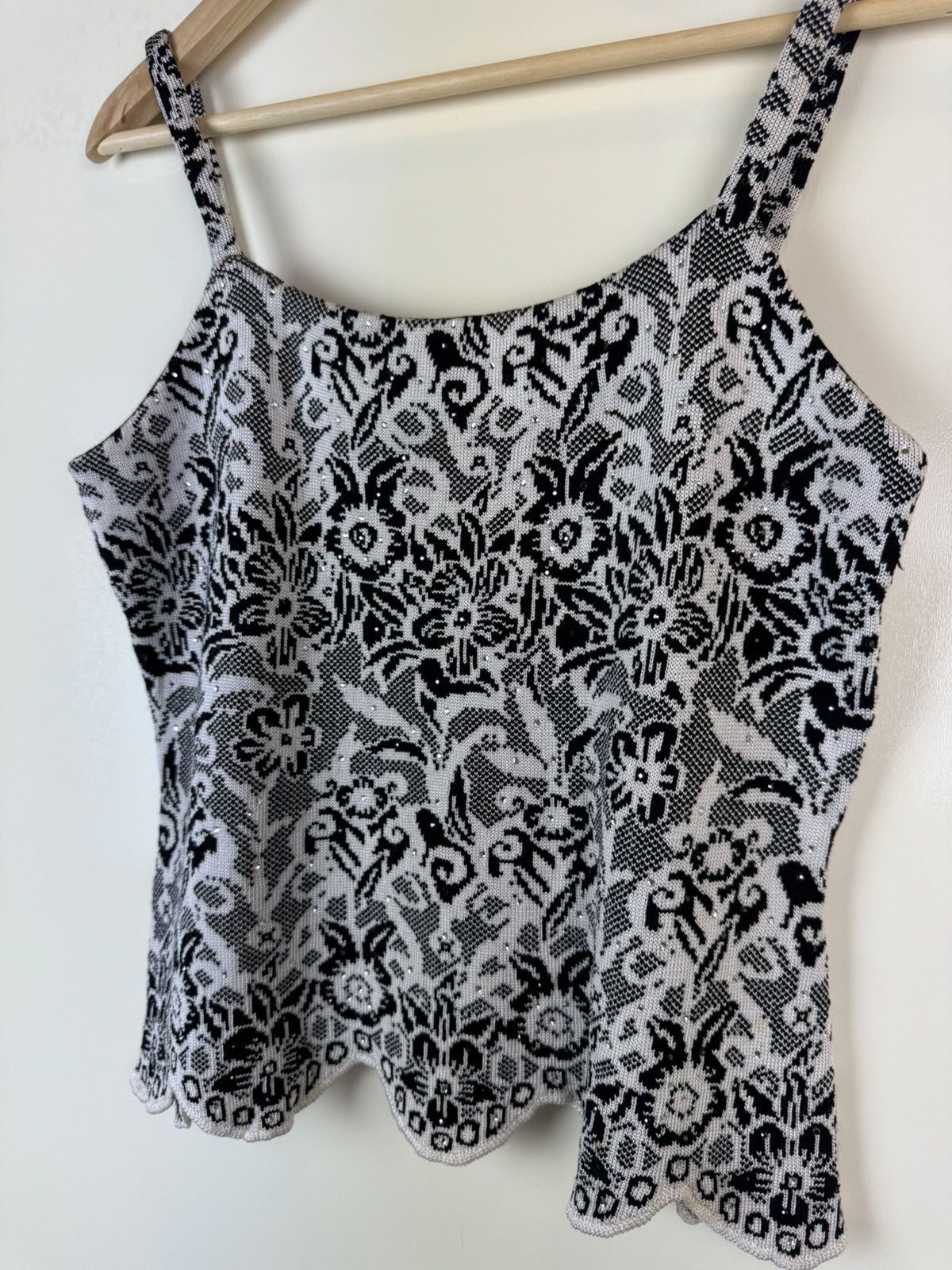 St. John St John evening sequin rhinestone knit top jacquard floral Size S / US 4 / IT 40 - 3 Thumbnail