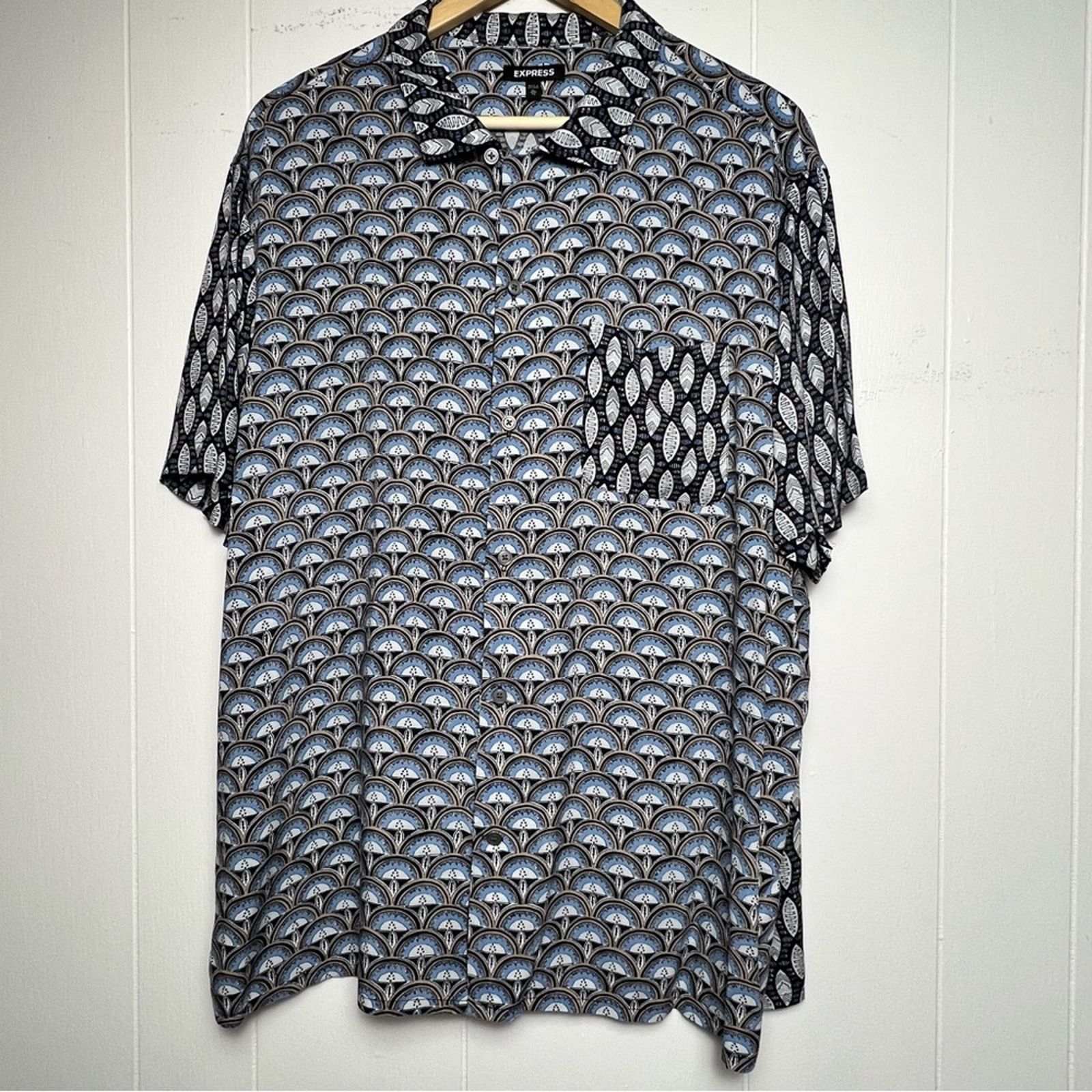 Express Express Blue & White Geometric Print Shirt Men’s XL Size US XL / EU 56 / 4 - 8 Thumbnail