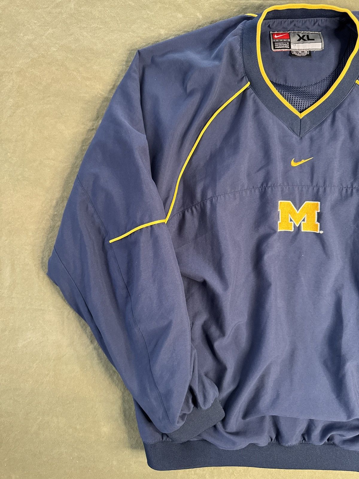 Nike Vintage Nike Michigan Wolverines Windbreaker Navy XL Swoosh Size US XL / EU 56 / 4 - 2 Thumbnail