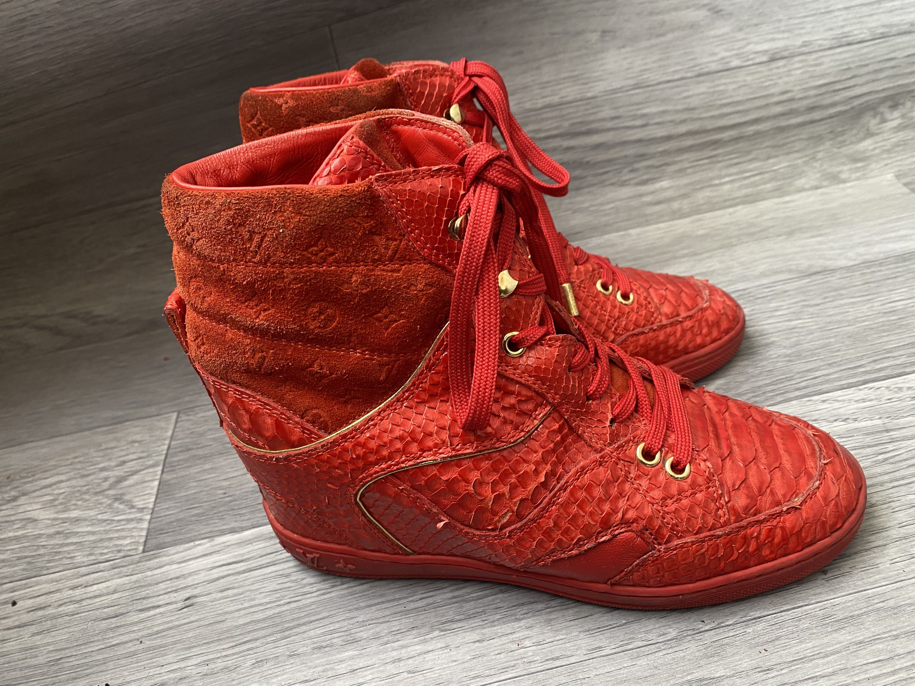 Designer × Louis Vuitton Louis vuitton wedge monogram sneaker boots sz 36 Size US 6 / IT 36 - 9 Thumbnail