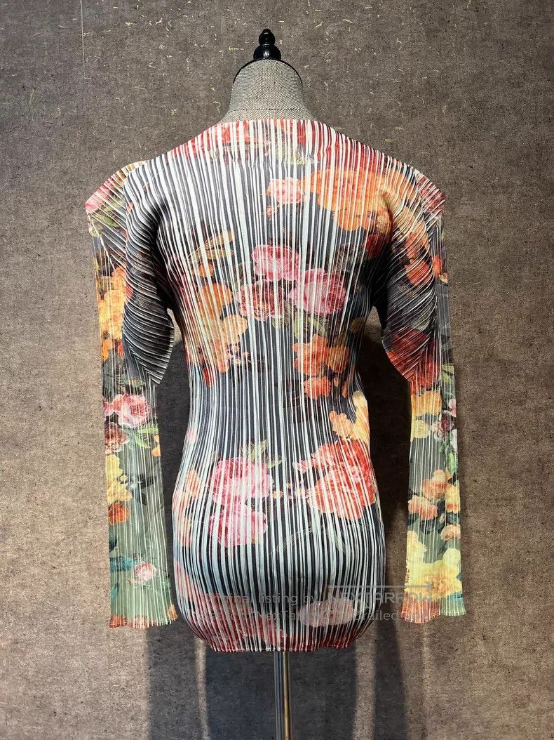 Issey Miyake Issey Miyake Peony Rose Pleated Top Size L / US 10 / IT 46 - 6 Thumbnail