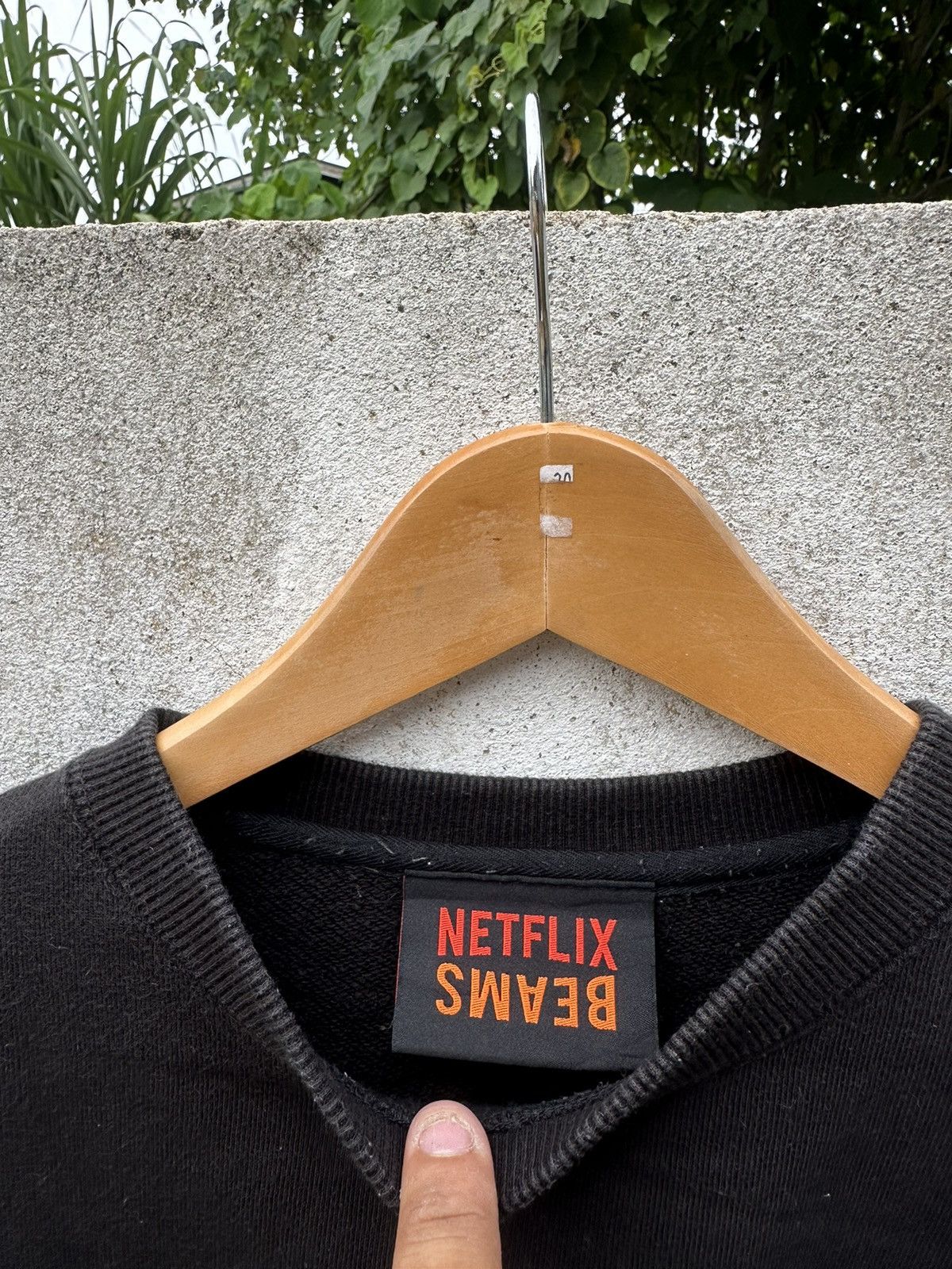 Beams Plus Beams + netflix sweatshirt Size US S / EU 44-46 / 1 - 3 Thumbnail