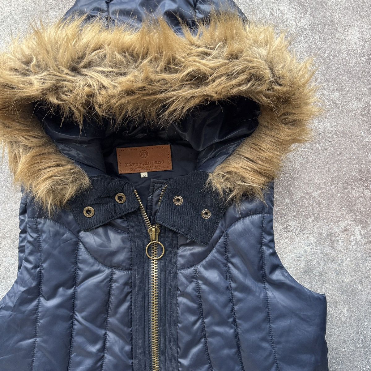 If Six Was Nine River Island 2000’s Vintage Y2K Faux Fur Hooded Puffer Vest Size M / US 6-8 / IT 42-44 - 4 Thumbnail