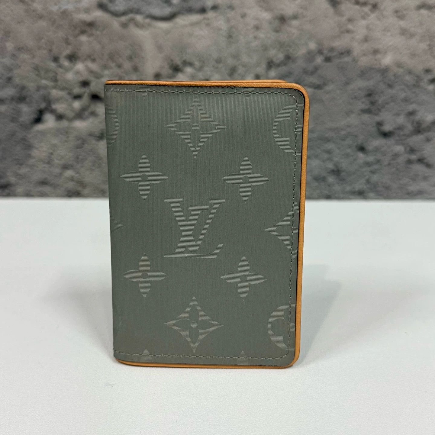 Louis Vuitton LV card holder as pictured Size ONE SIZE - 1 Thumbnail