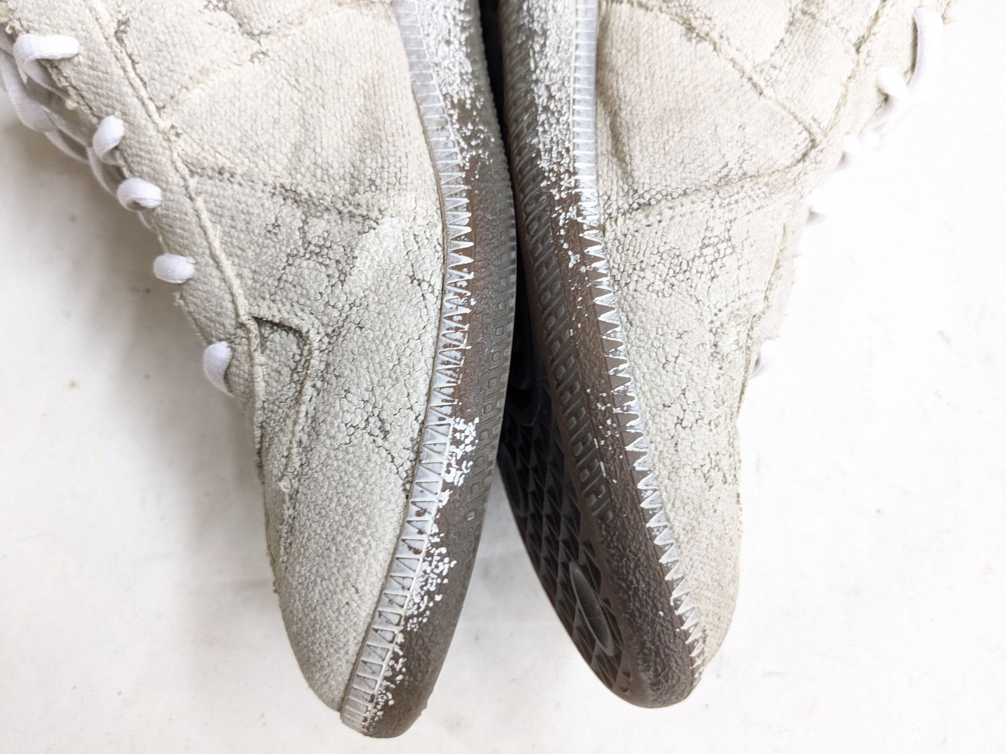 Maison Margiela Maison Margiela GAT Replica White Paint Canvas 9 42 Size US 9 / EU 42 - 9 Thumbnail
