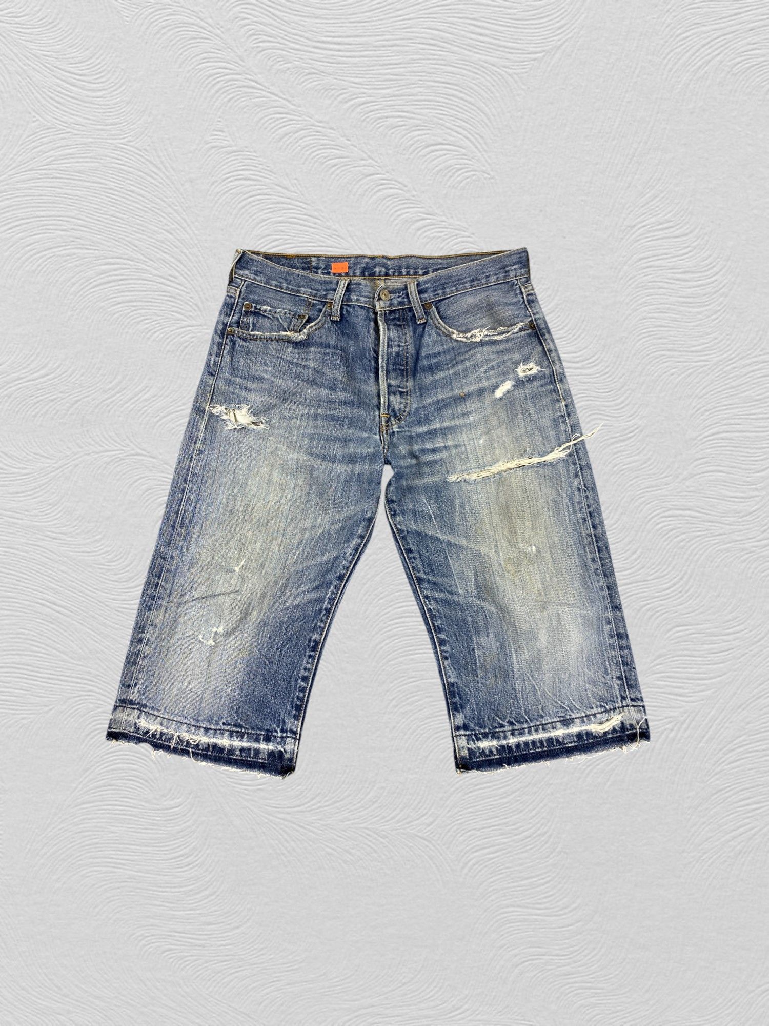 Levi's Vintage Levi's 501 Jeans 32x15.5 Short Denim - JN3756 Size US 32 / EU 48 - 1 Thumbnail