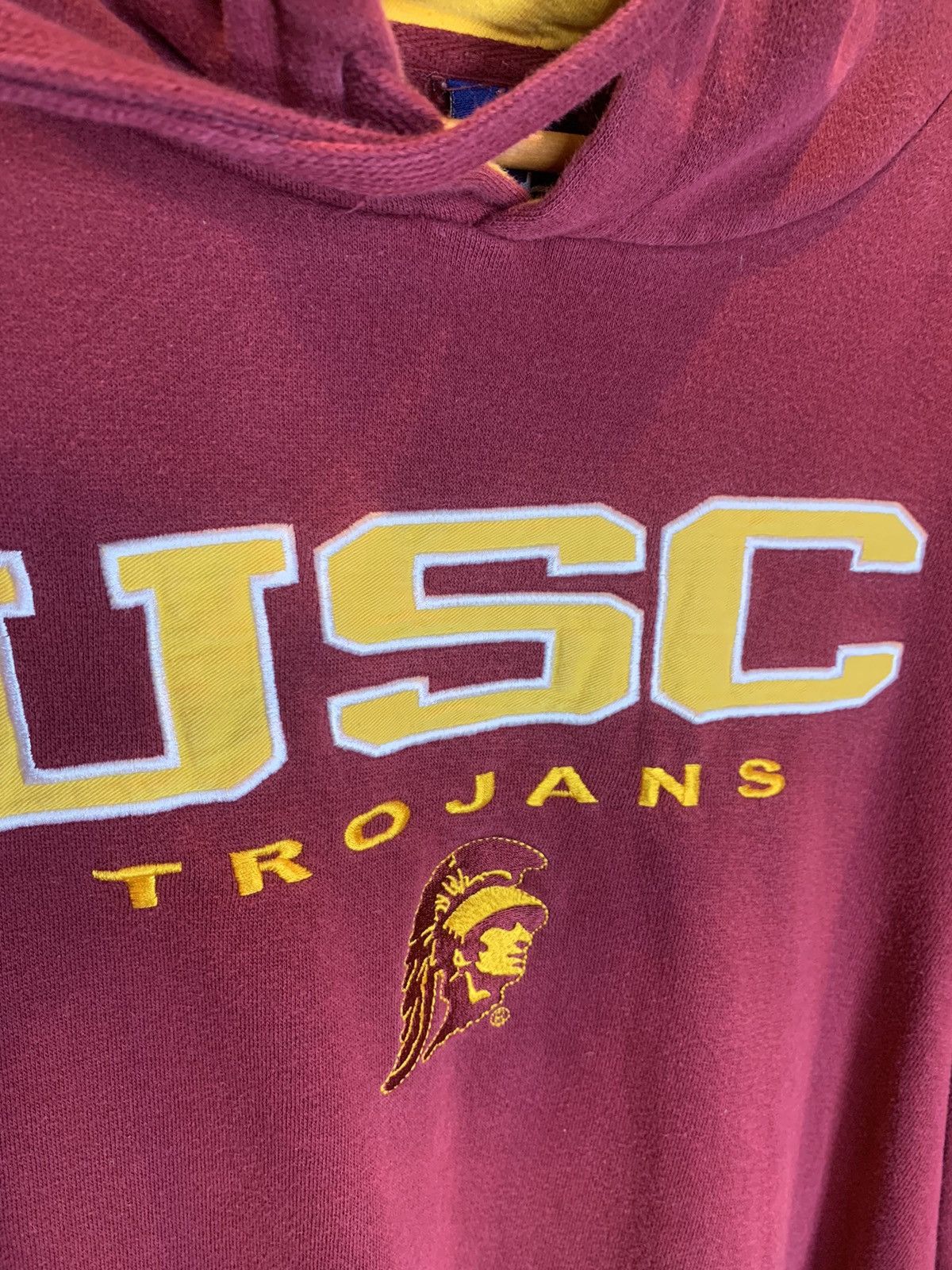 Vintage *RARE* Vintage USC Trojans NCAA College Embroidered Hoodie Size US XL / EU 56 / 4 - 4 Thumbnail
