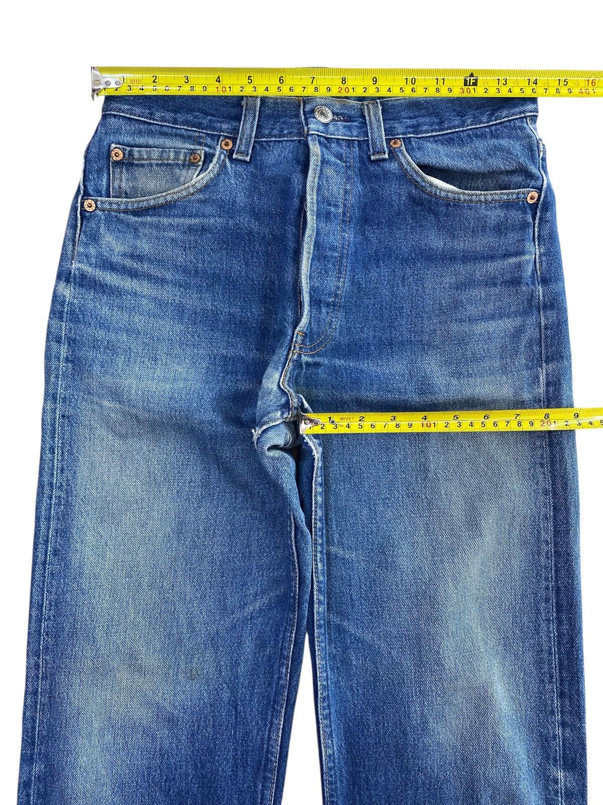 Levi's Vintage Levi’s Faded Blue Wash Style Loose Jeans Size US 28 / EU 44 - 5 Thumbnail