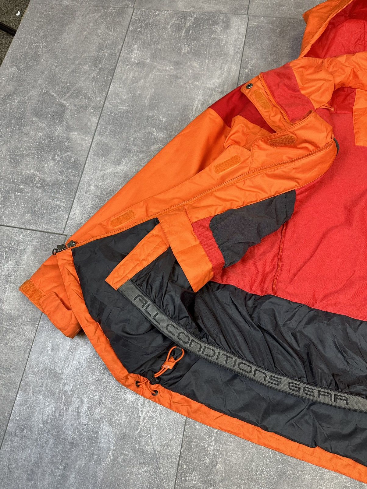 Nike Women’s orange Nike acg ski-jacket Size M / US 6-8 / IT 42-44 - 18 Thumbnail