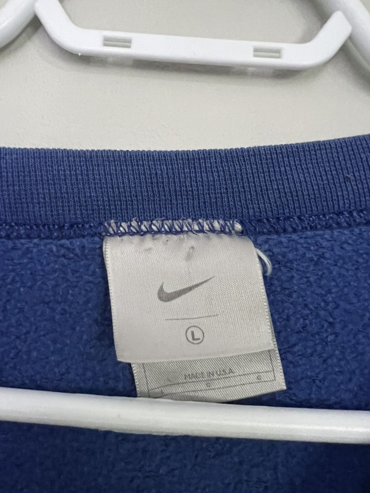 Nike Vintage Nike 2000 embroidered heavyweight sweatshirt Size US L / EU 52-54 / 3 - 2 Thumbnail