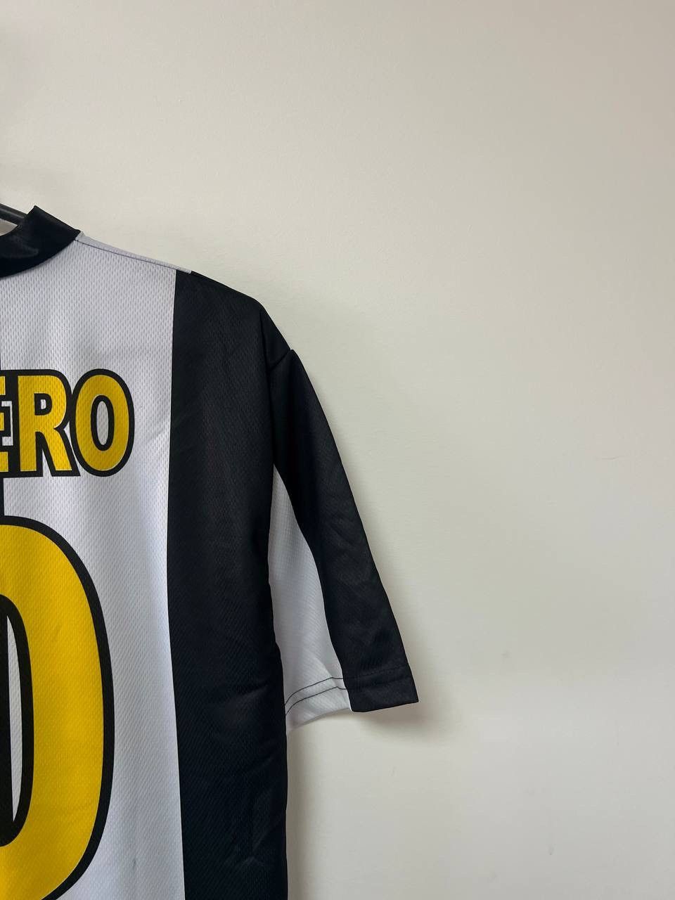 Other Juventus 2004/2005 Home #10 Del Piero Football Shirt S Size US S / EU 44-46 / 1 - 5 Thumbnail