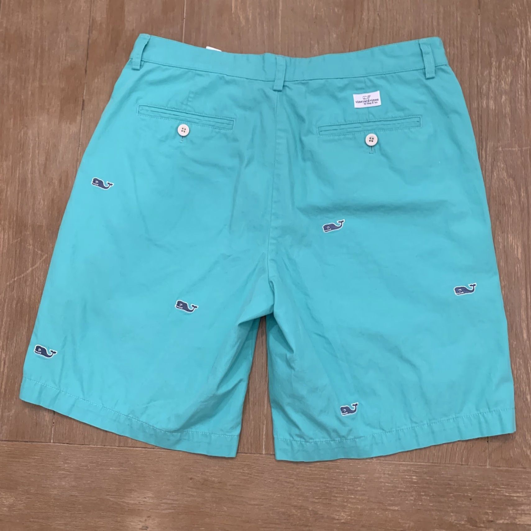Vineyard Vines VINEYARD VINES 33 Kelly Green Chino Shorts Men Flat Front Animal Print Preppy Size US 33 - 4 Thumbnail