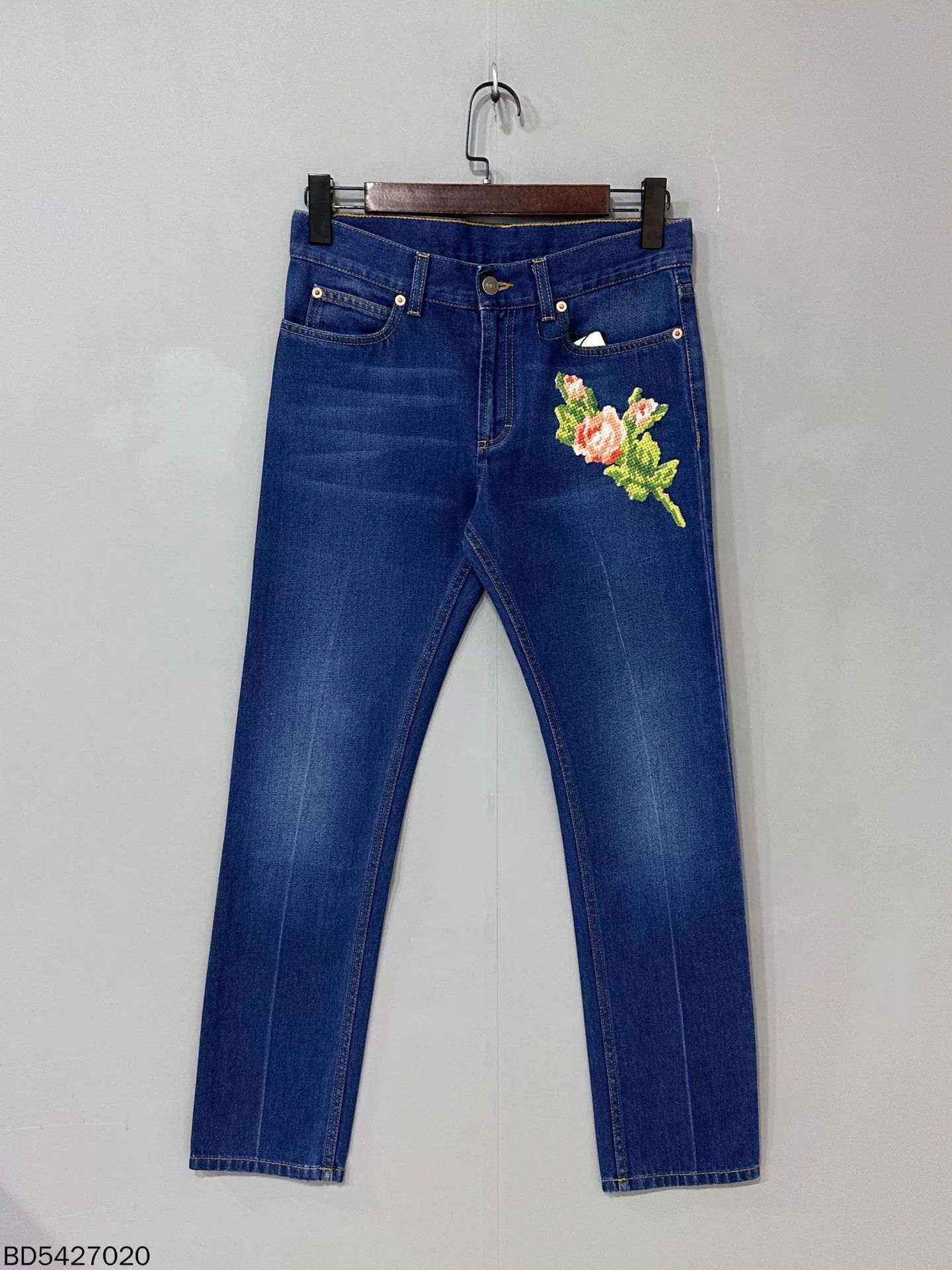 Gucci Gucci Flower Tiger Logo Jeans Size 25" / US 0 / IT 36 - 1 Thumbnail