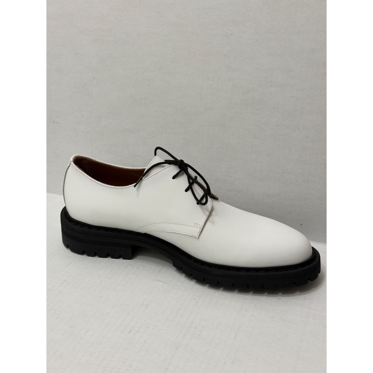 Common Projects COMMON PROJECTS WHITE OFFICER DERBY SHOES Size US 9 / EU 42 - 9 Thumbnail