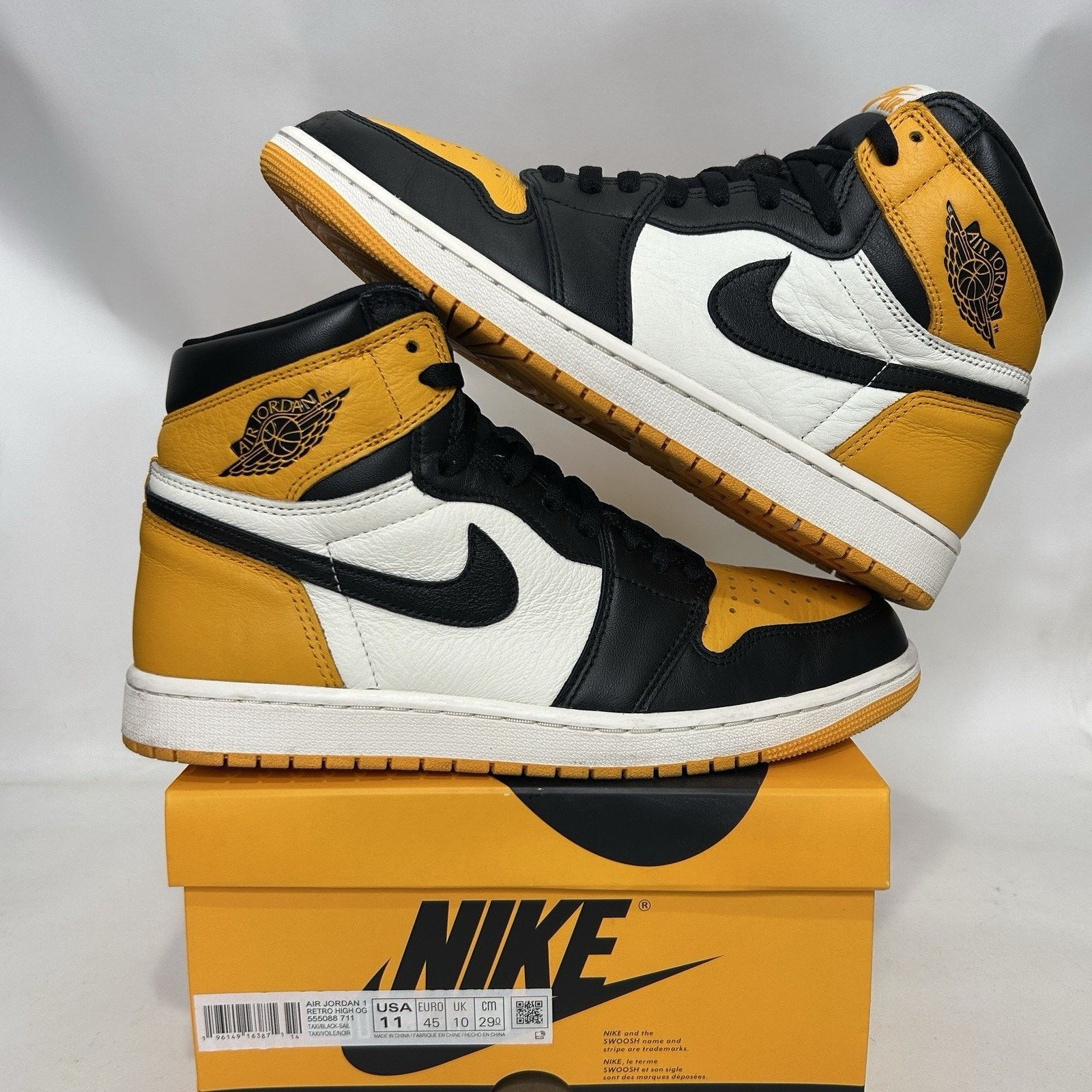Jordan Brand Nike Air Jordan 1 Retro High OG “Yellow Toe/Taxi” Size US 11 / EU 44 - 1 Thumbnail