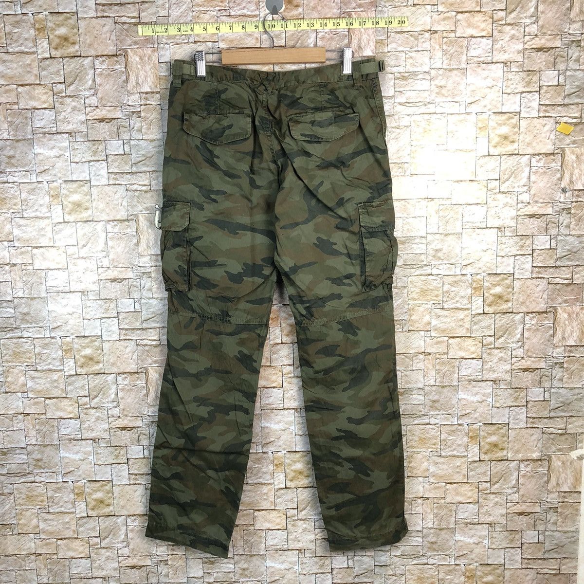 LOWRYS FARM Lowrys Farm Pantera Camo Green Cargo Multipocket Pants #A592 Size US 31 - 15 Thumbnail