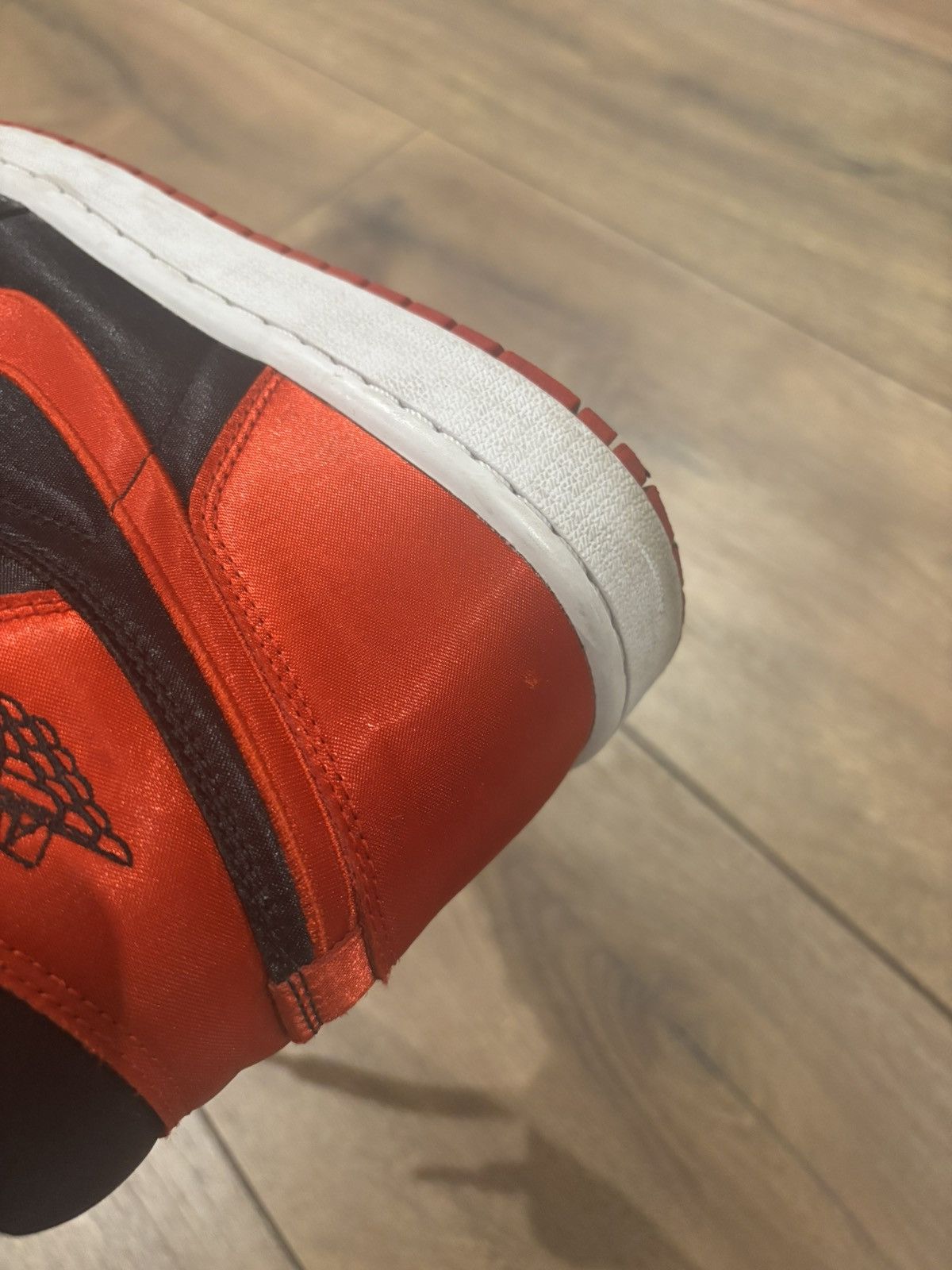 Nike Nike air jordan 1 high satin bred Size US 10.5 / EU 43-44 - 12 Thumbnail