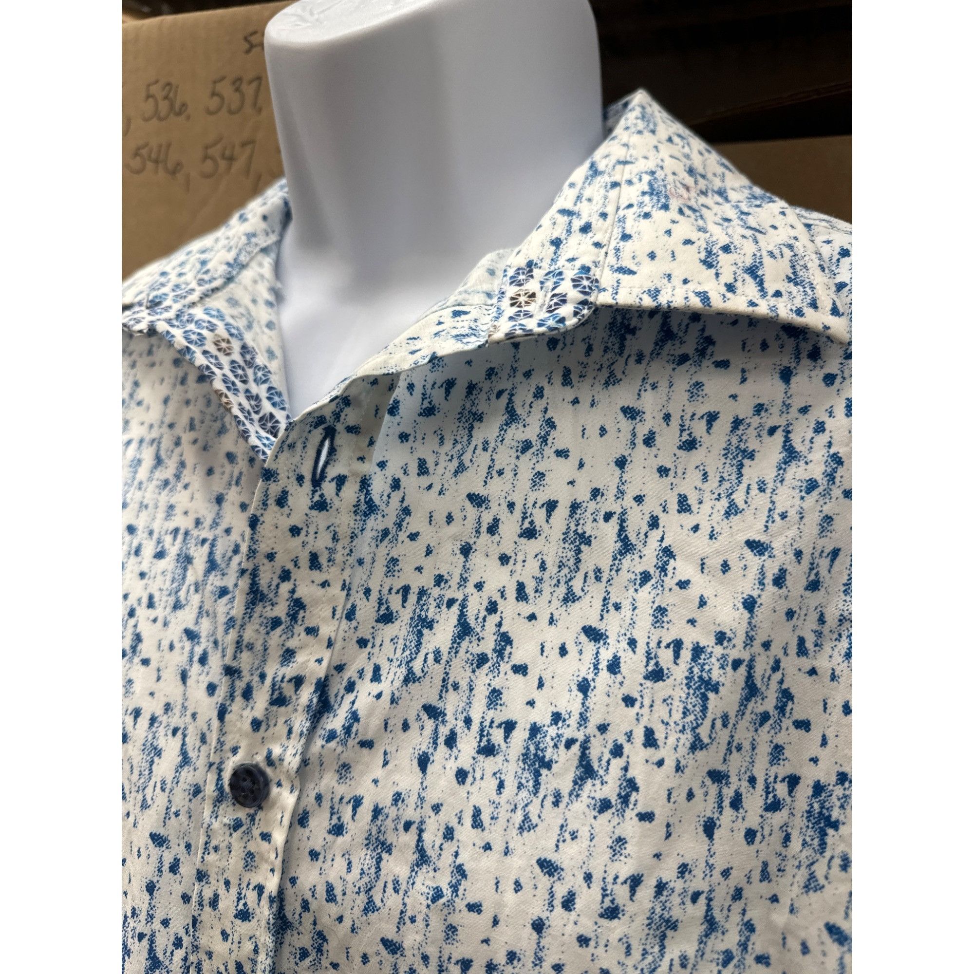 Robert Graham Robert Graham Men's Light Blue Geometric Long Sleeve XL butt Size US XL / EU 56 / 4 - 3 Thumbnail