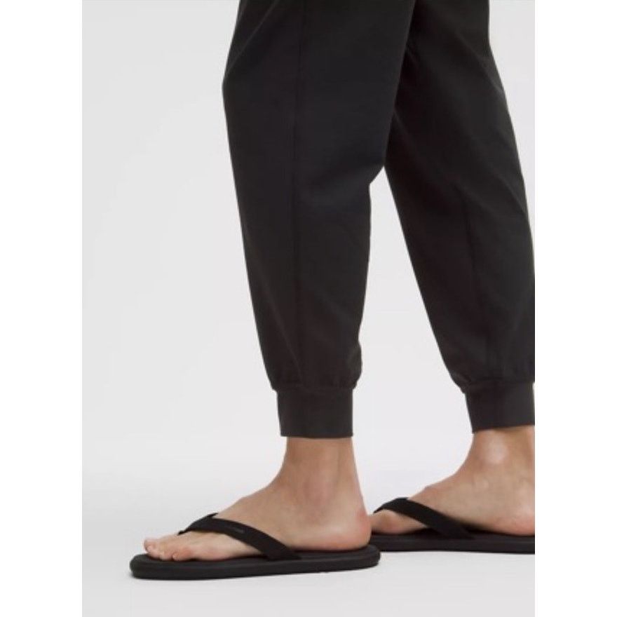 Athleta Athleta Elation Ultra High Rise Jogger size M tall Size 30" / US 8 / IT 44 - 3 Thumbnail