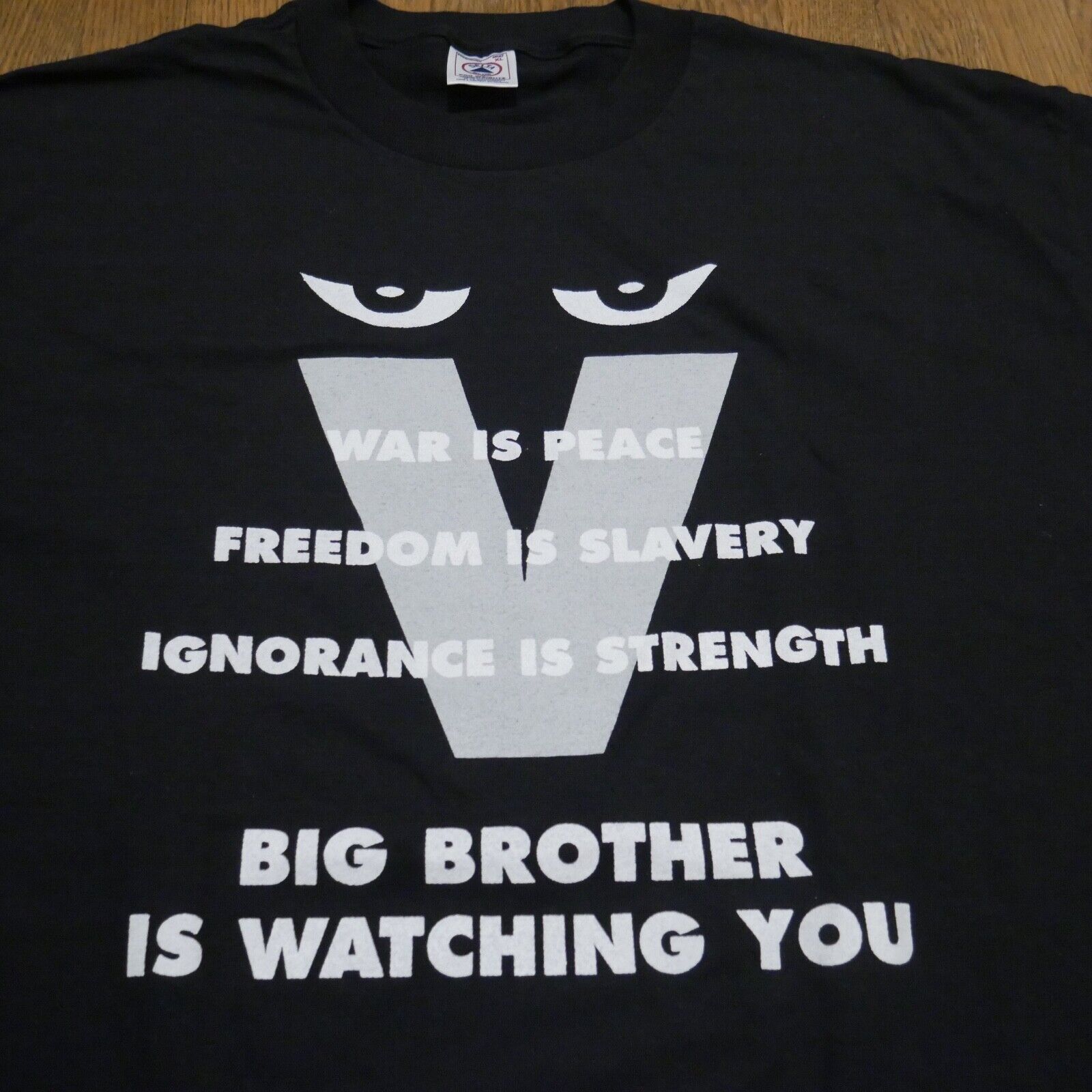 Delta Vintage V For Vendetta Movie Promo George Orwell T Shirt XL Size US XL / EU 56 / 4 - 7 Thumbnail