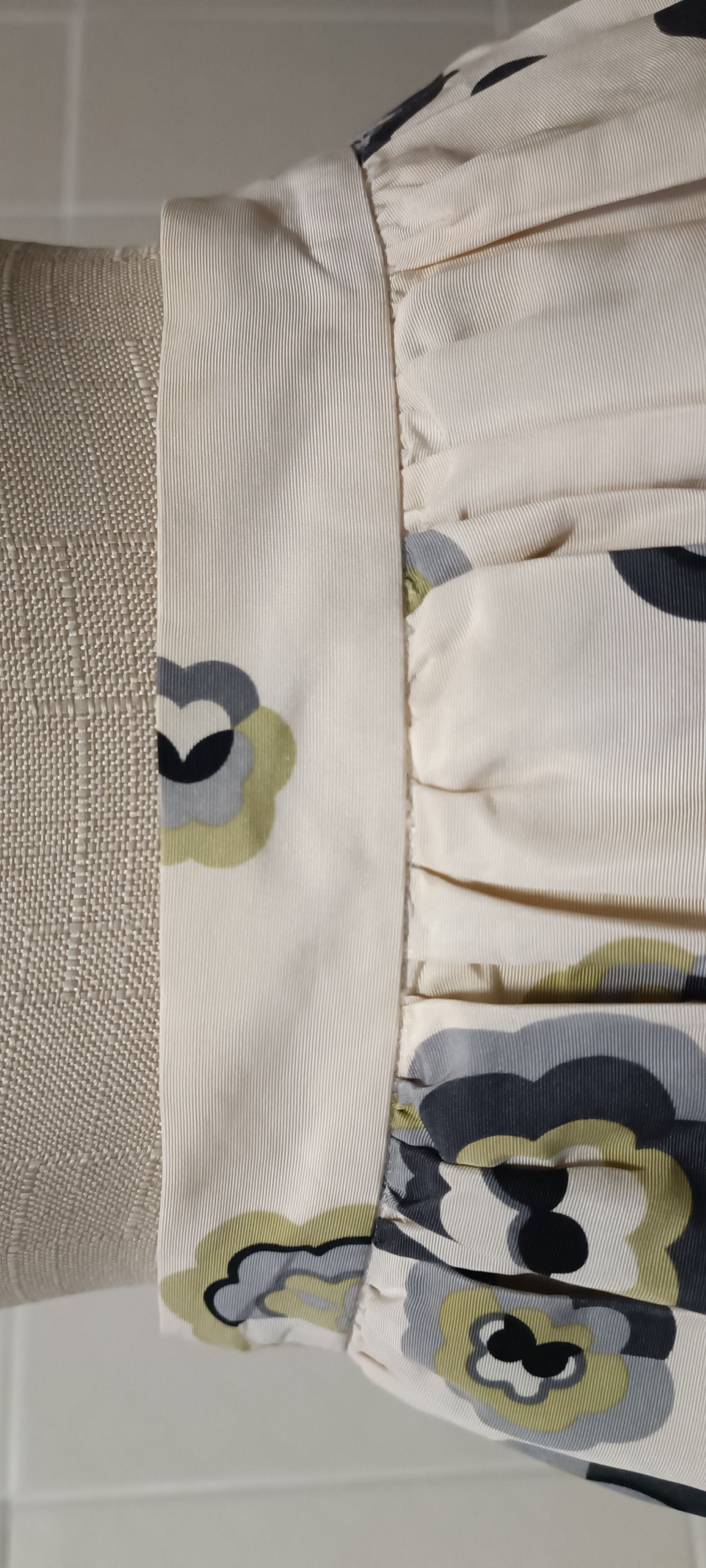 Miu Miu SS 2006 Flowers print beige midi skirt Size 28" / US 6 / IT 42 - 5 Thumbnail