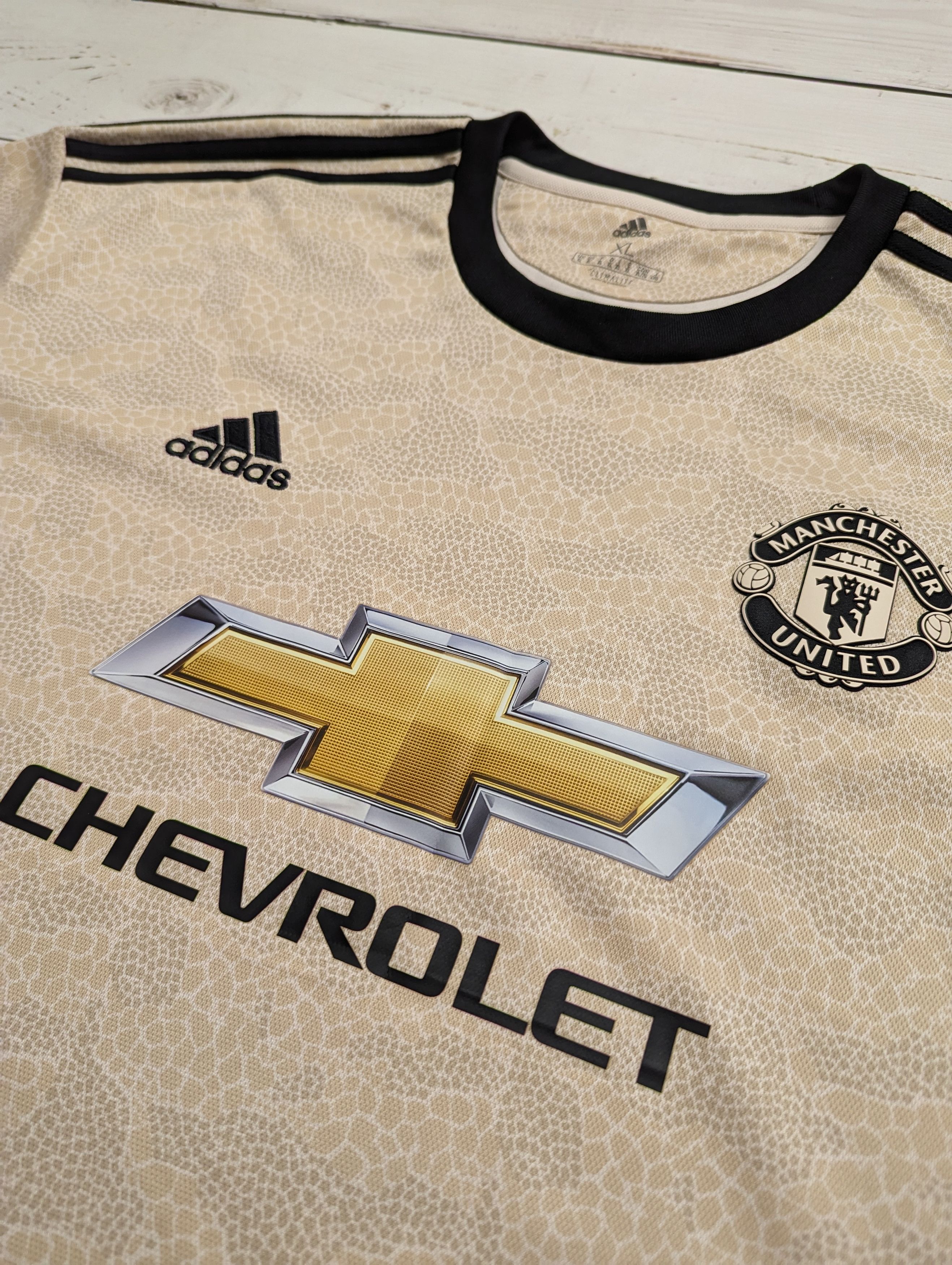 Adidas Adidas MANCHESTER UNITED 2019/20 Away Jersey Shirt size XL Size US XL / EU 56 / 4 - 6 Thumbnail