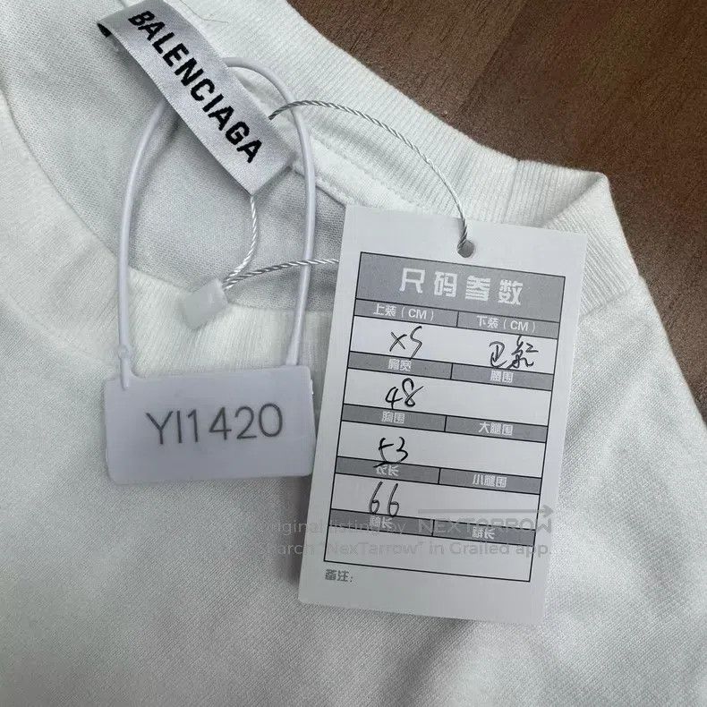 Balenciaga Balenciaga Eco-friendly White Green Short Sleeve Size US XS / EU 42 / 0 - 7 Thumbnail