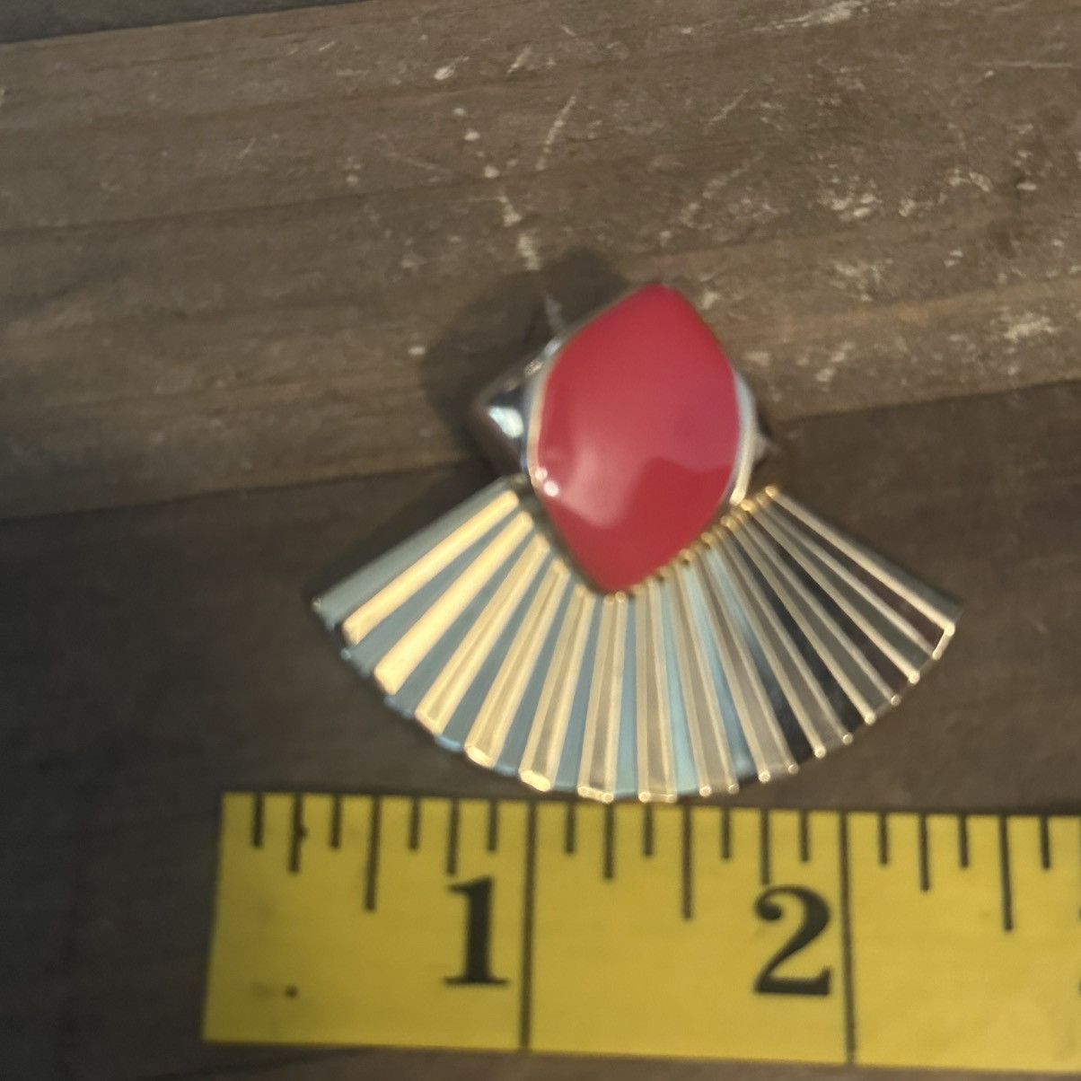 Vintage Vintage gold tone and red enamel fan post earrings Size ONE SIZE - 5 Thumbnail