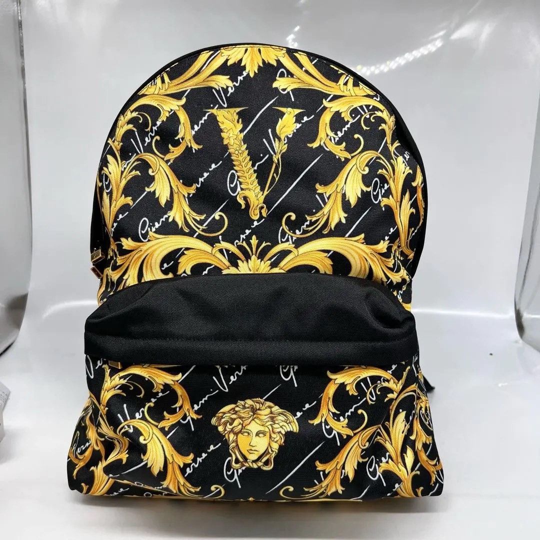 Versace Pre-loved Bag Very good condition Size ONE SIZE - 1 Thumbnail