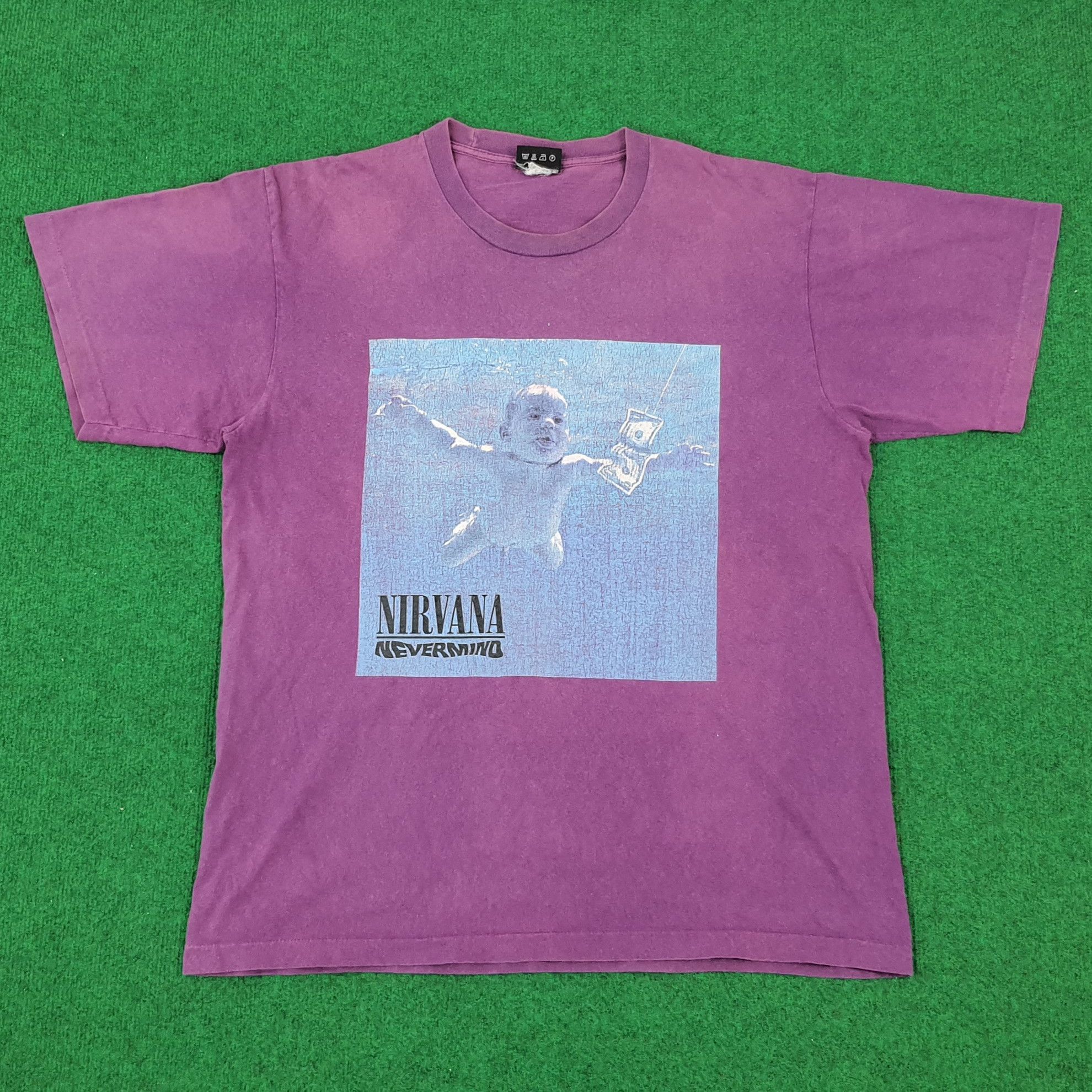 Band Tees × Vintage Vintage Nirvana Nevermind Album Song List Tshirt Size US L / EU 52-54 / 3 - 1 Thumbnail