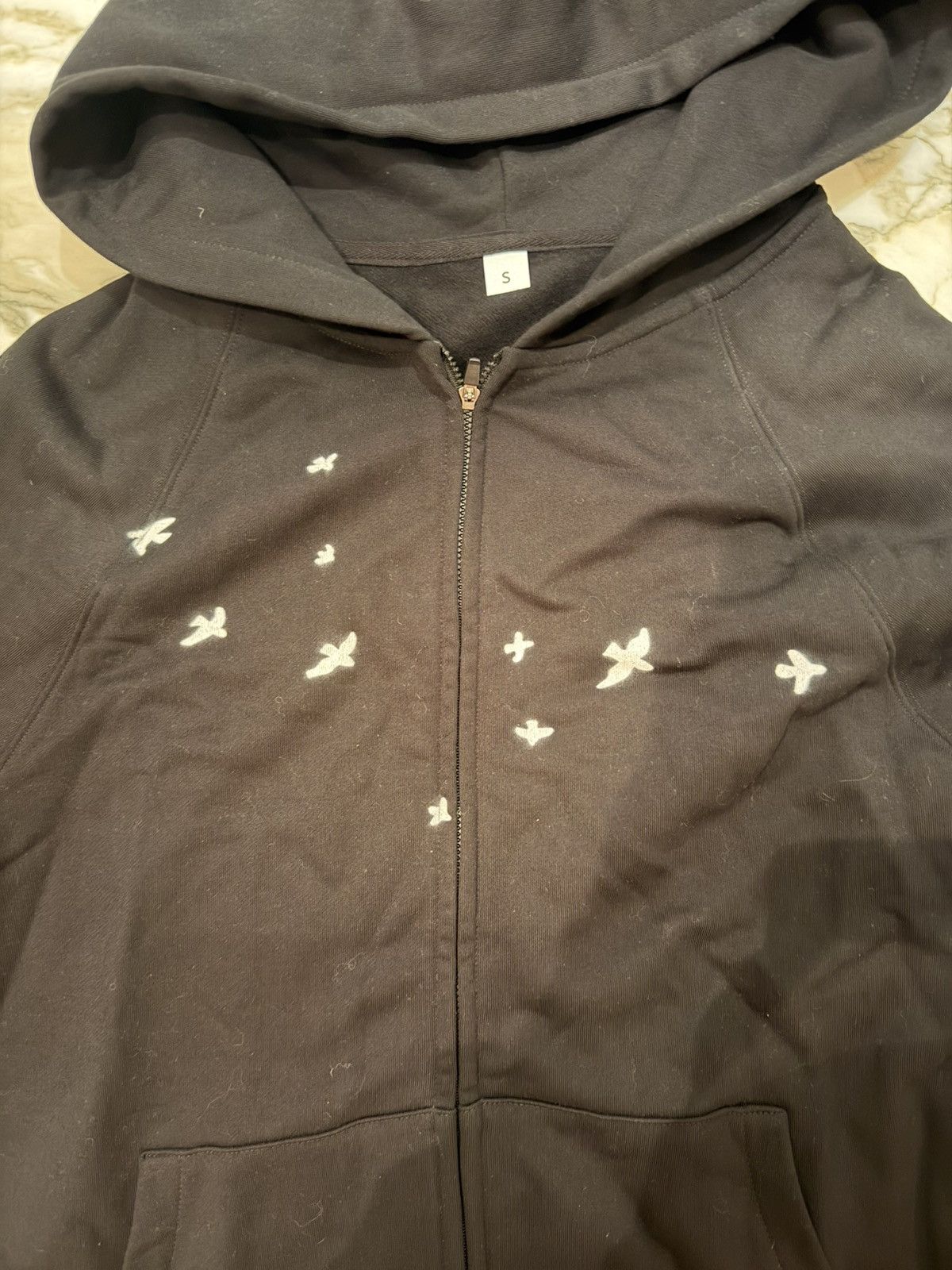 Other Black zip-up hoodie with white doves Size US M / EU 48-50 / 2 - 2 Thumbnail