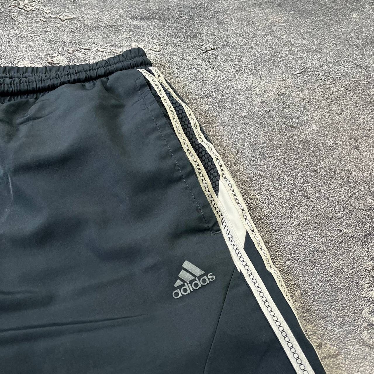 Adidas Vintage Y2K Baggy Adidas Track Pants Parashute Size XL Size US 36 / EU 52 - 12 Thumbnail