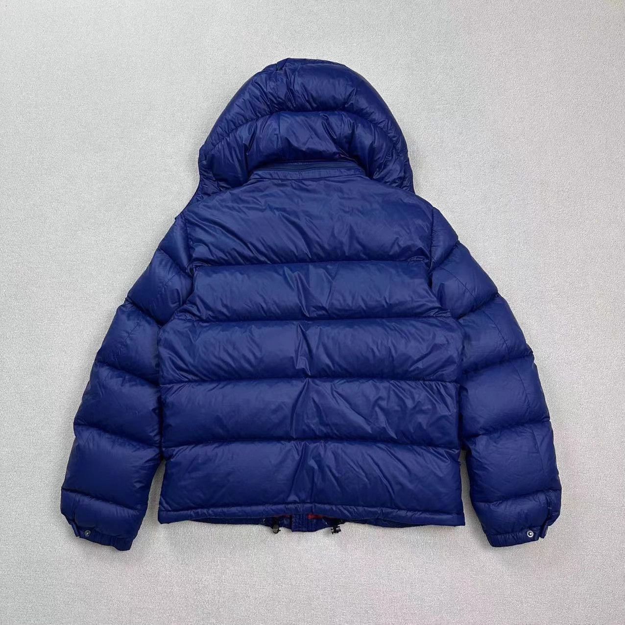 Prada Prada triangle removable hood down jacket 52 IT Size US L / EU 52-54 / 3 - 2 Thumbnail