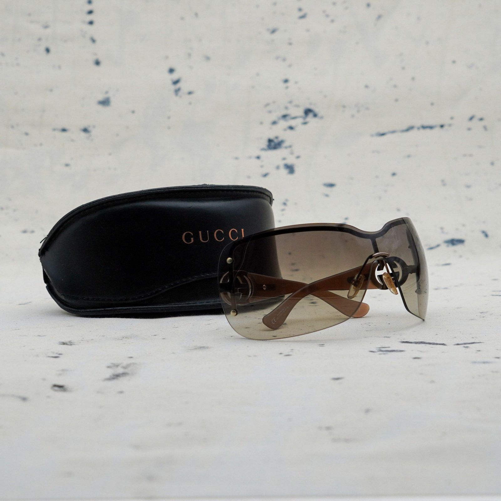Gucci Vintage gucci gg 2797 brown gradient shield logo sunglasses Size ONE SIZE - 8 Thumbnail
